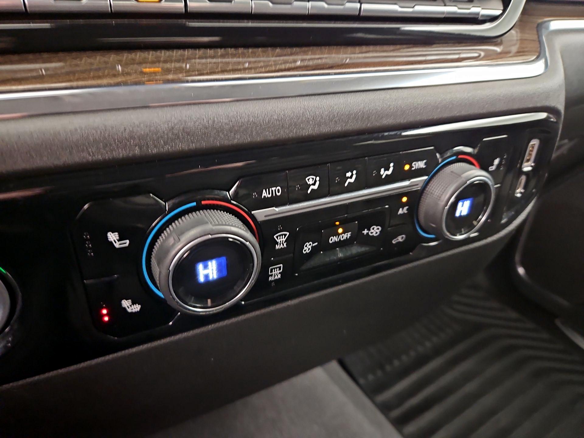 Thumbnail: 2023 Chevrolet Silverado 1500 - 16