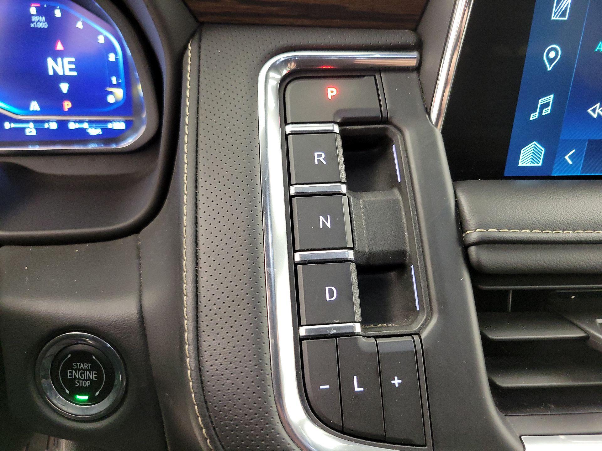 Thumbnail: 2023 Chevrolet Suburban - 18