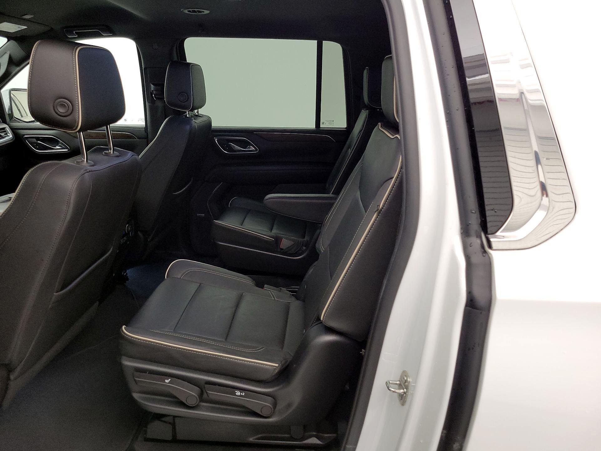 Thumbnail: 2023 Chevrolet Suburban - 20