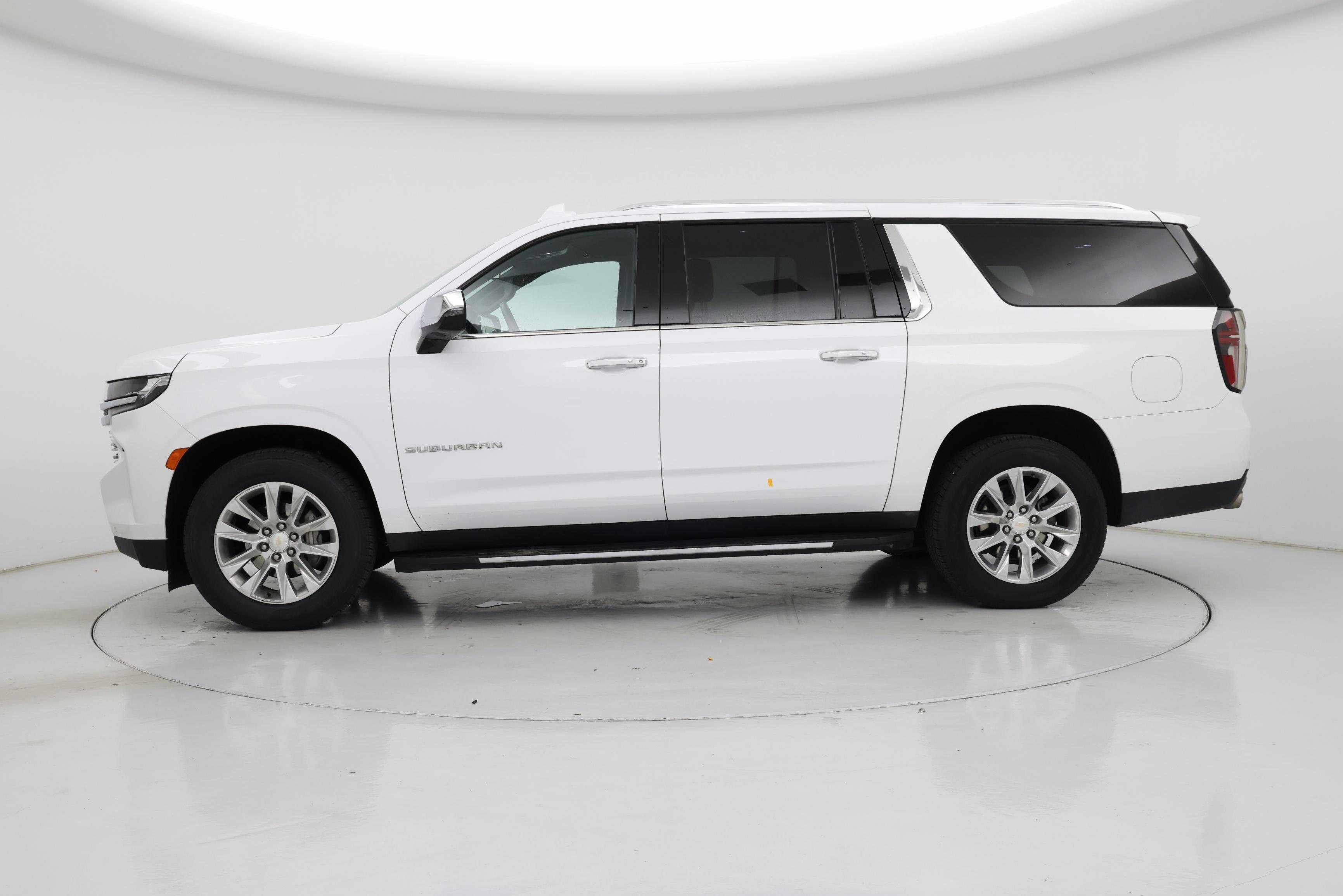 Thumbnail: 2023 Chevrolet Suburban - 3