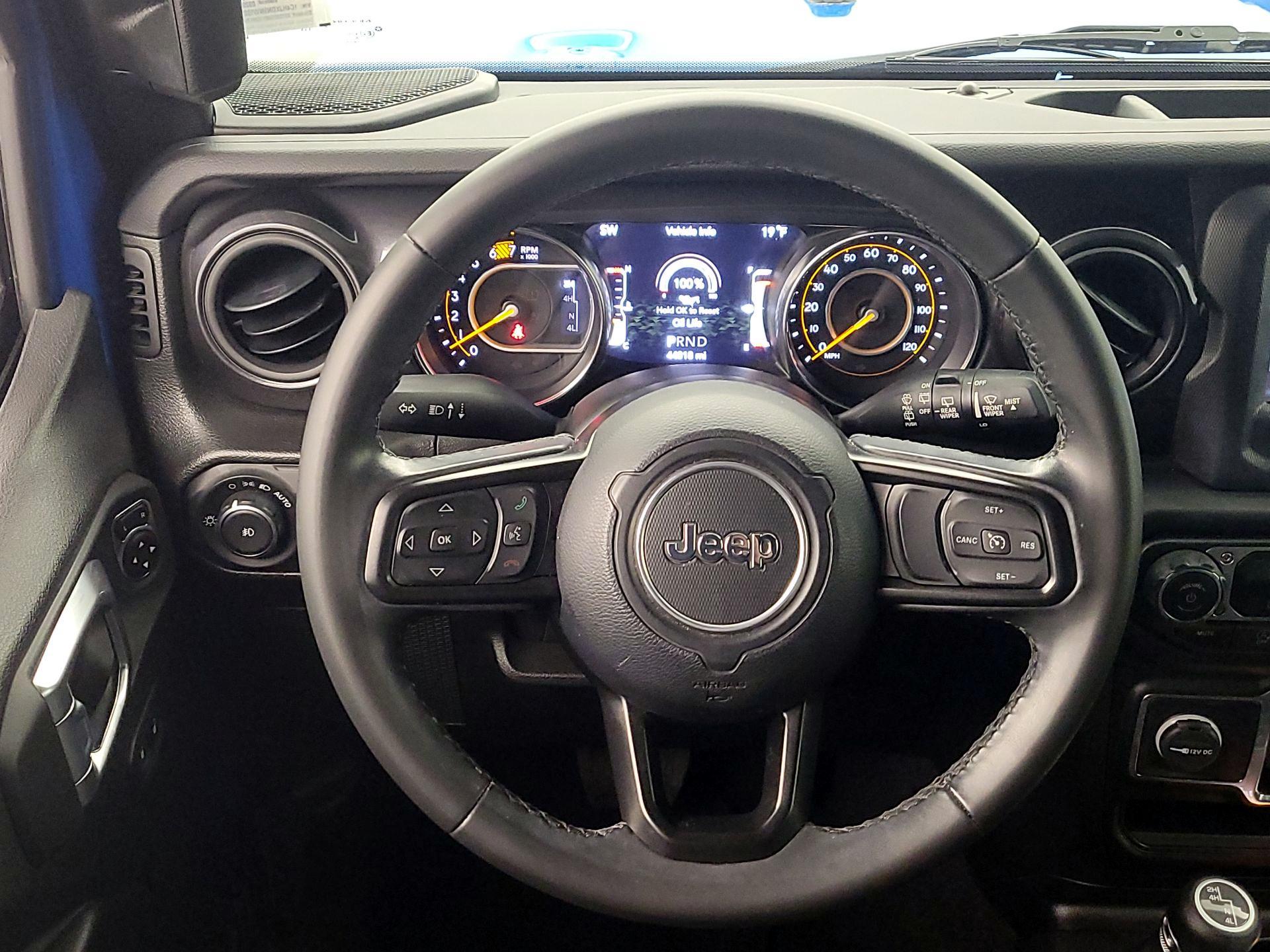 Thumbnail: 2022 Jeep Wrangler - 10