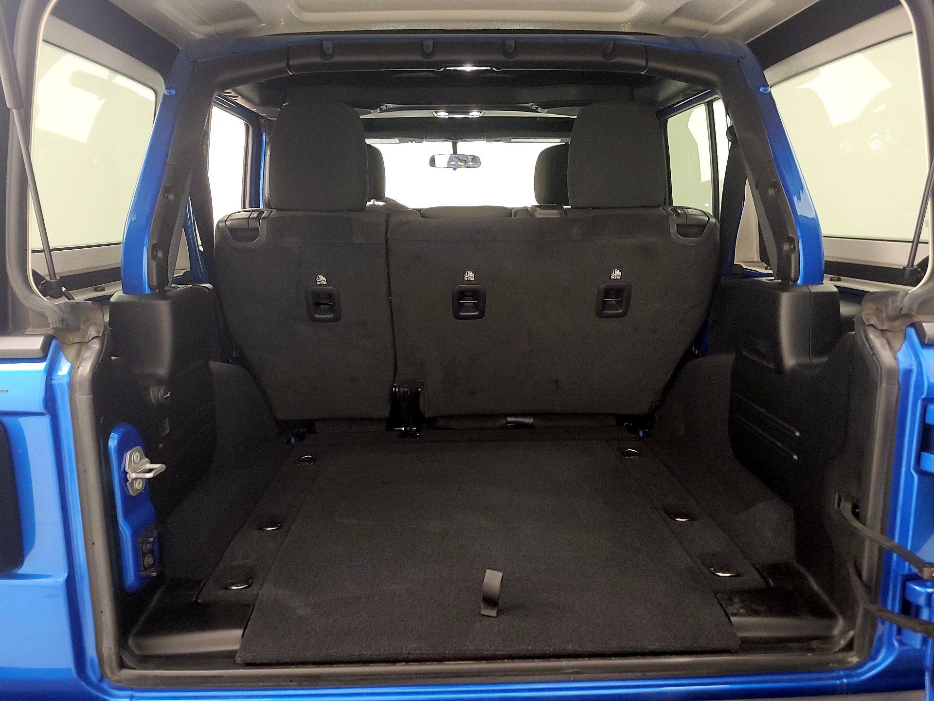 Thumbnail: 2022 Jeep Wrangler - 20