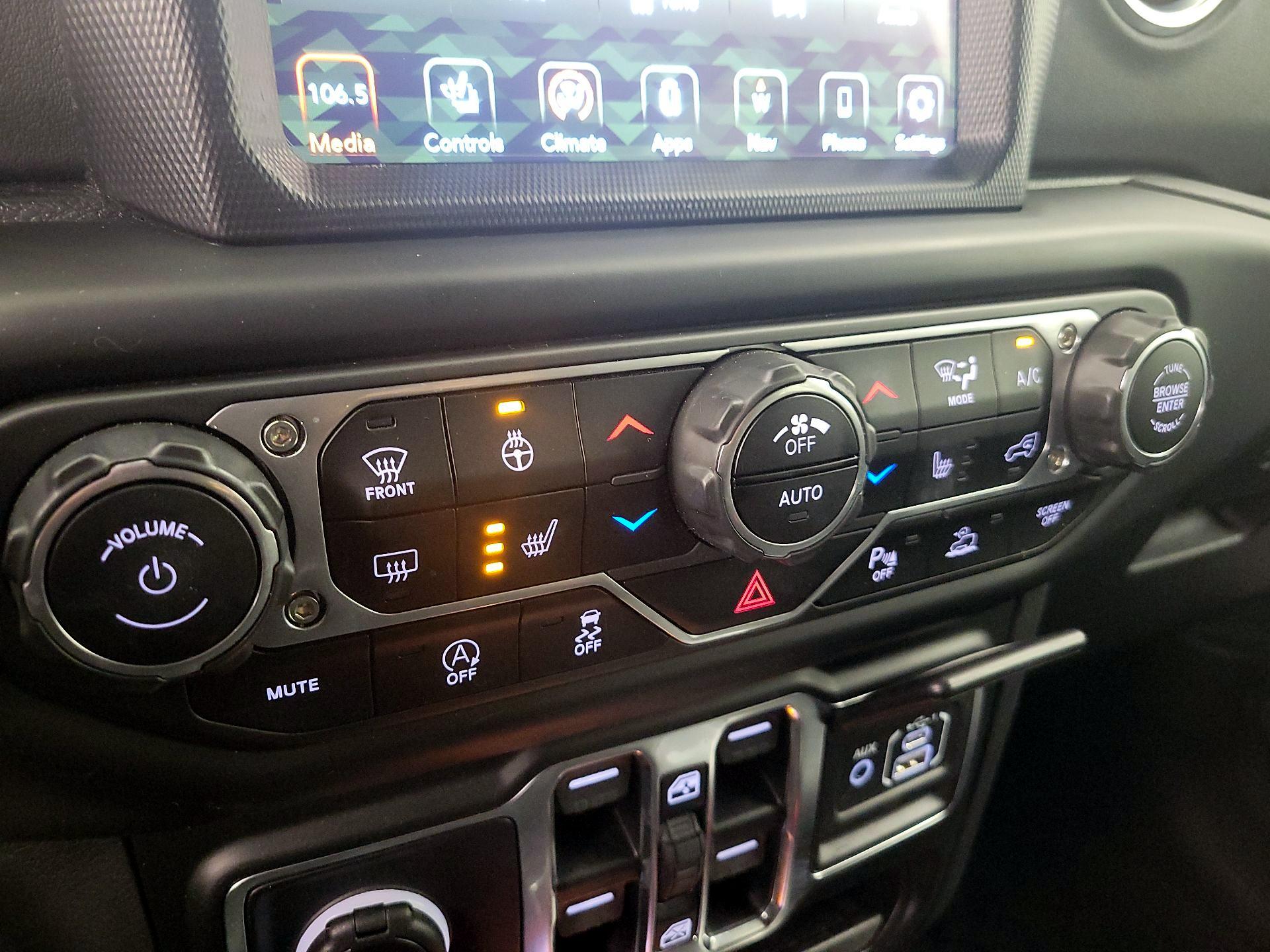 Thumbnail: 2021 Jeep Wrangler - 17