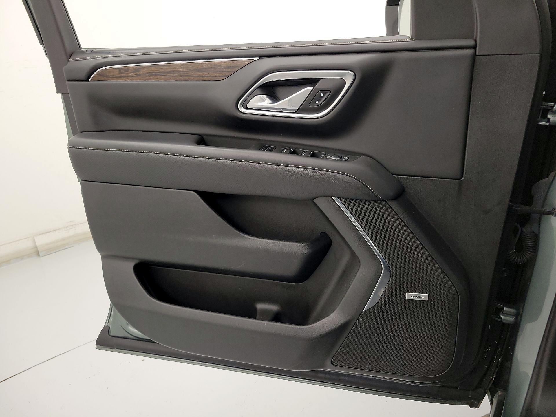 Thumbnail: 2023 Chevrolet Suburban - 12