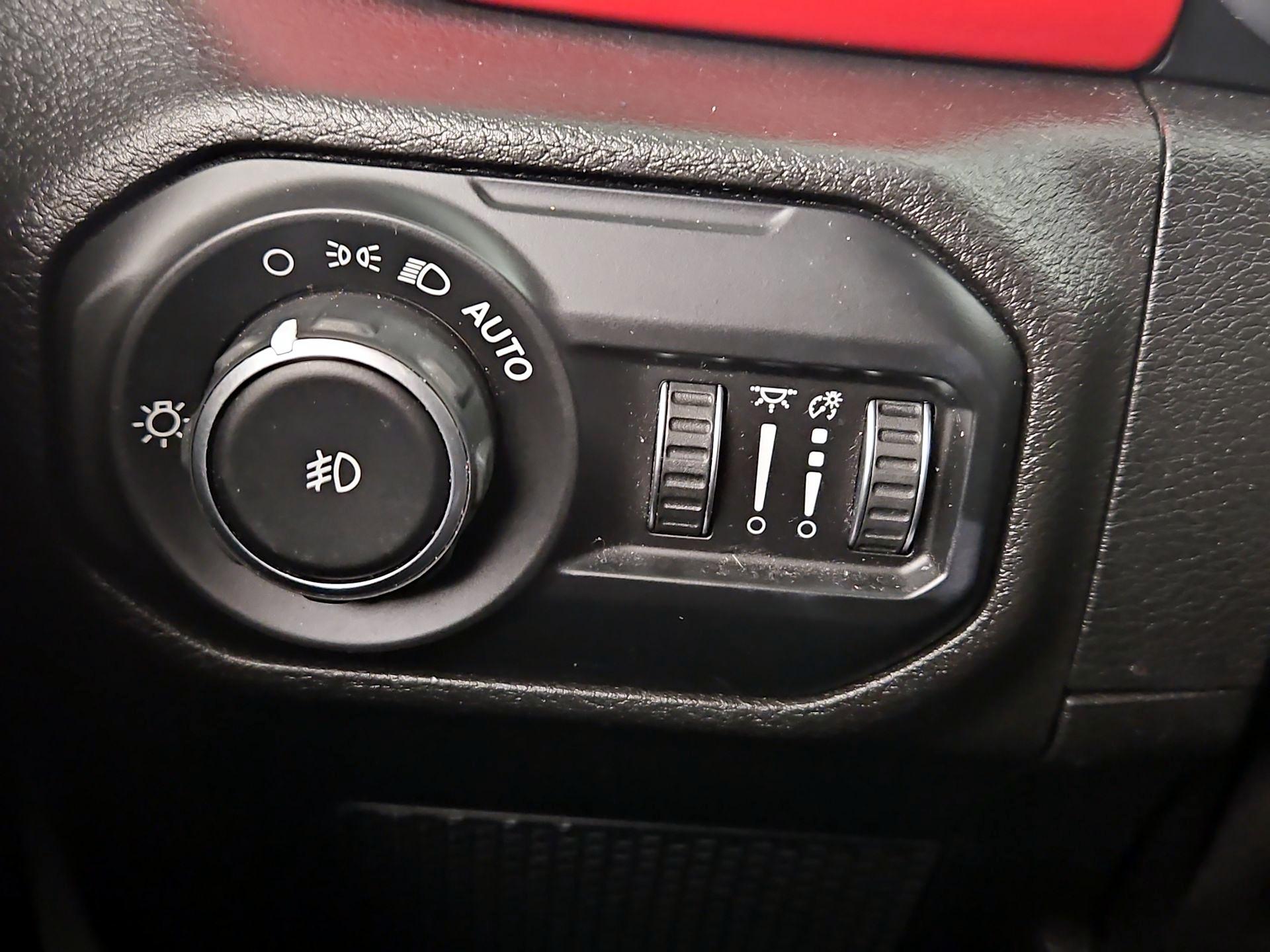 Thumbnail: 2021 Jeep Wrangler - 13