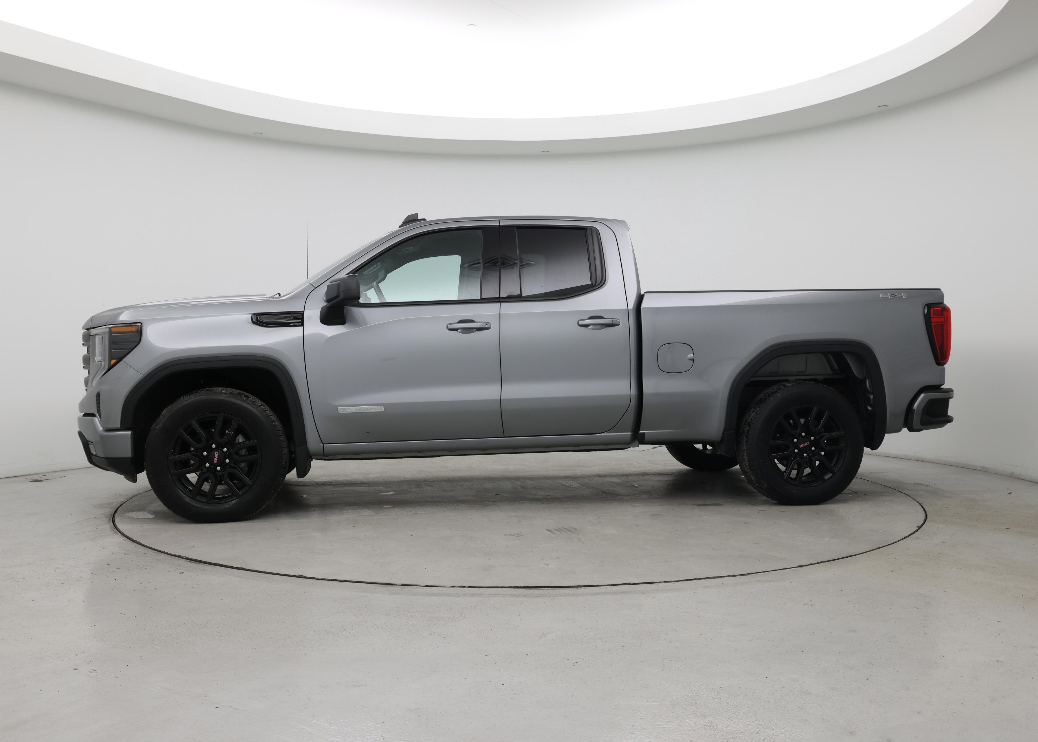 Thumbnail: 2023 GMC Sierra 1500 - 3