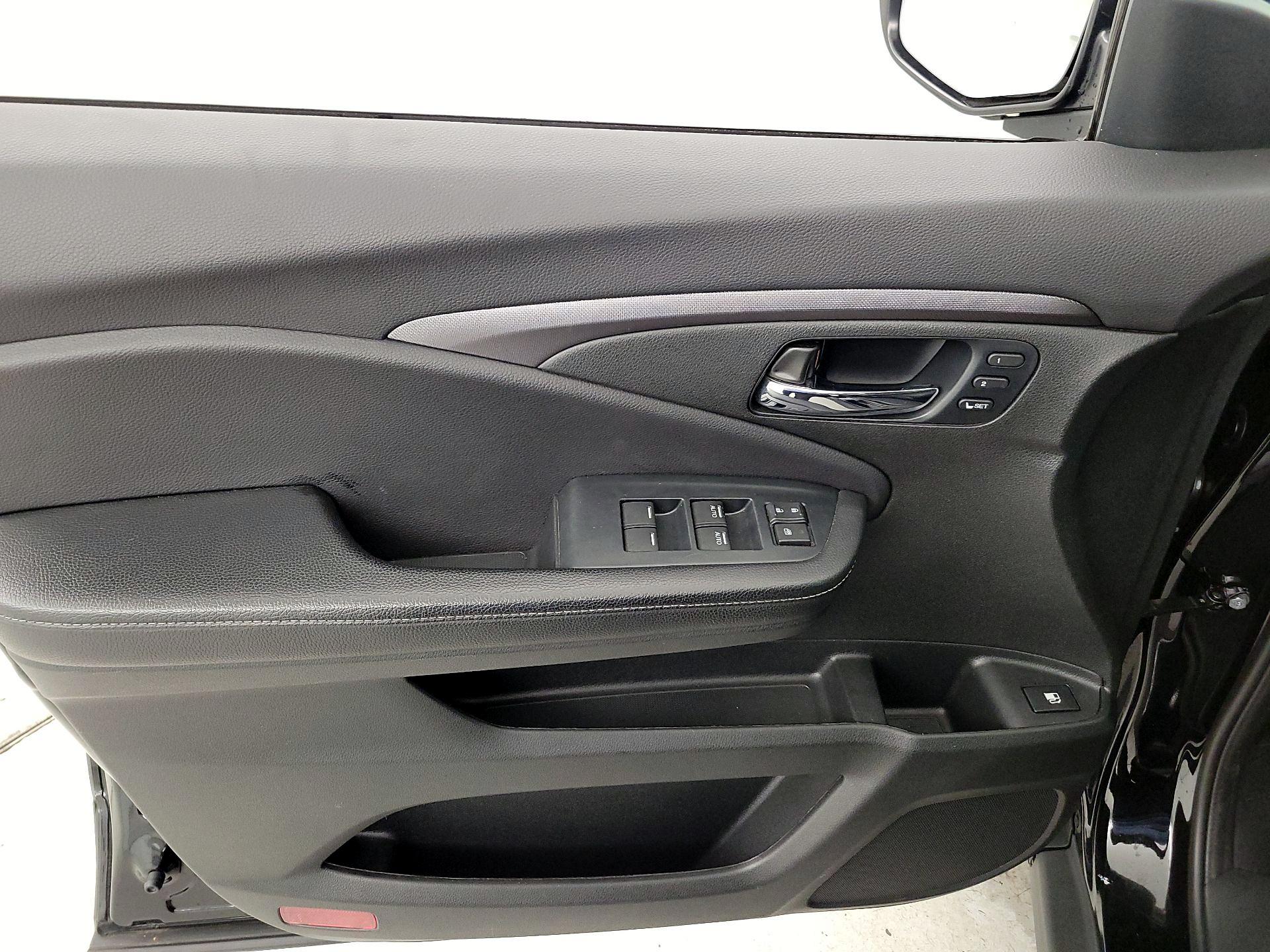 Thumbnail: 2023 Honda Ridgeline - 12