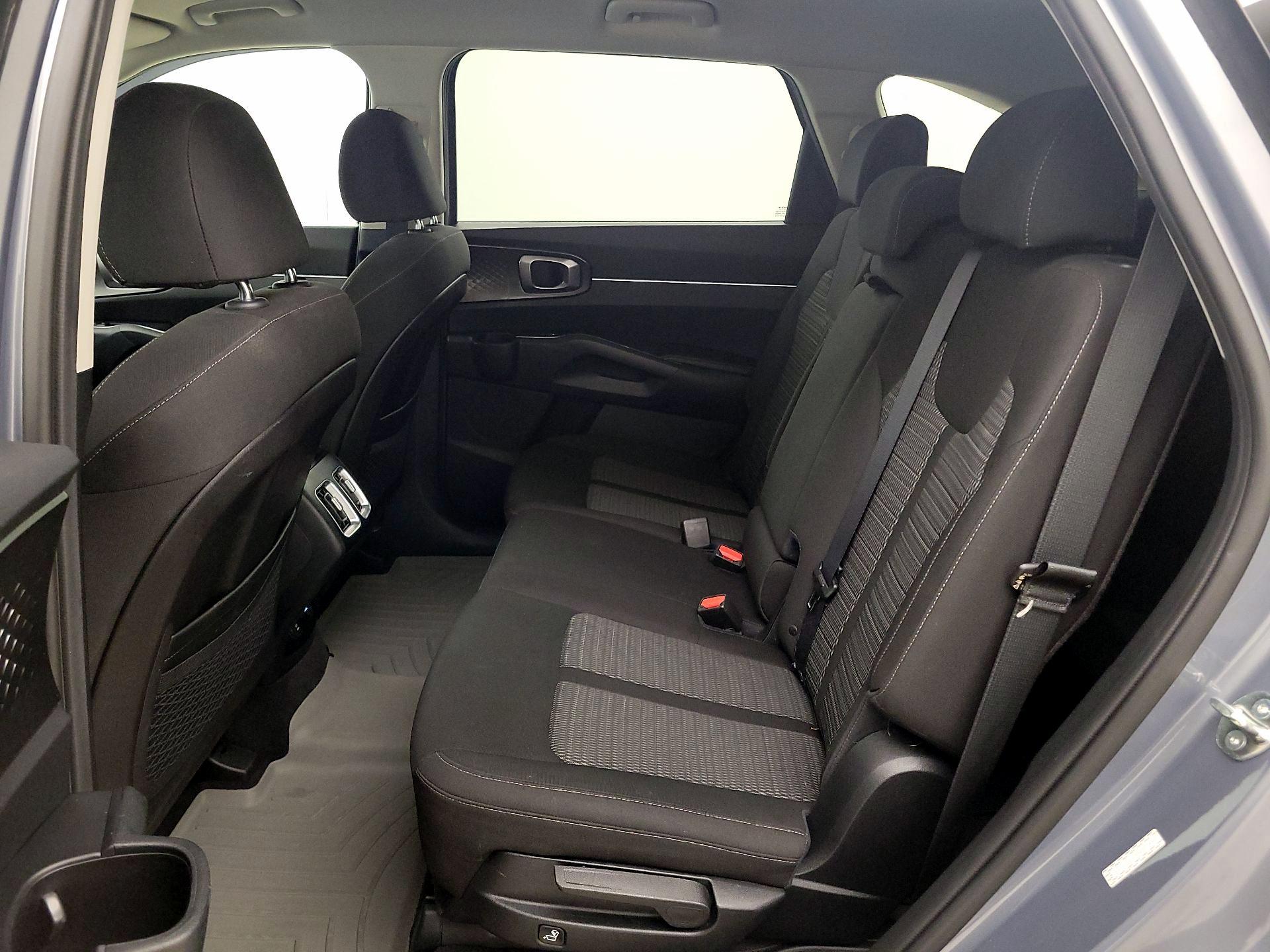 Thumbnail: 2023 Kia Sorento - 19