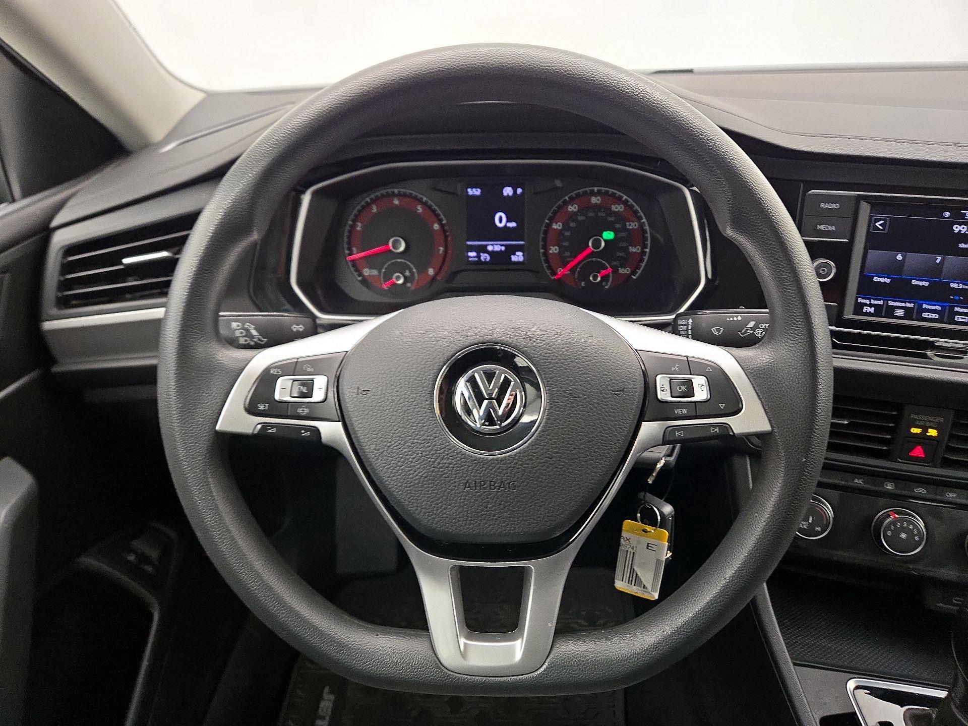 Thumbnail: 2021 Volkswagen Jetta - 10