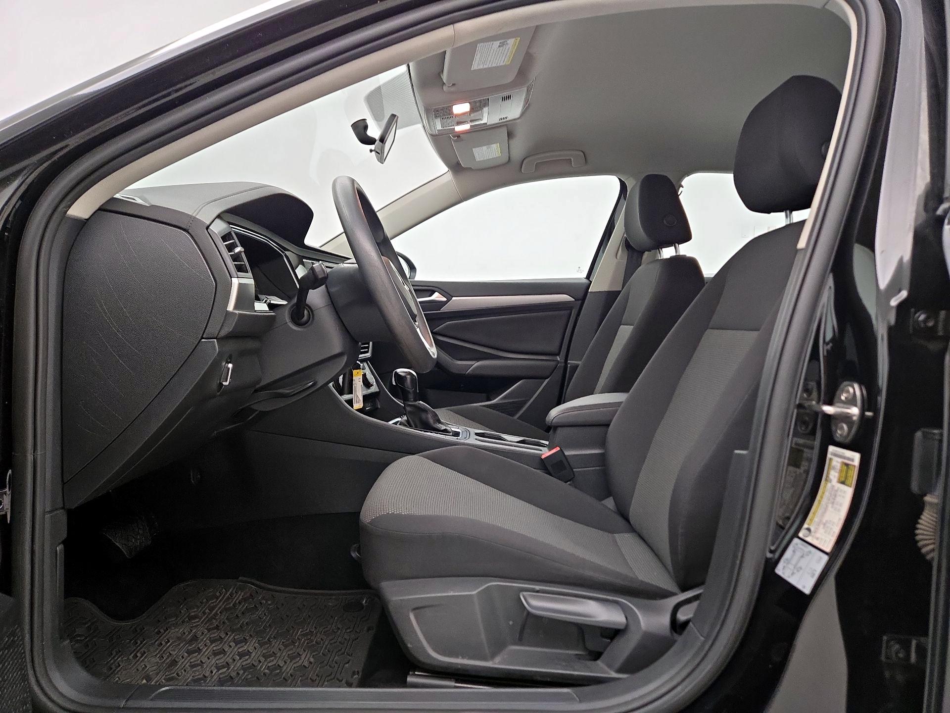 Thumbnail: 2021 Volkswagen Jetta - 11