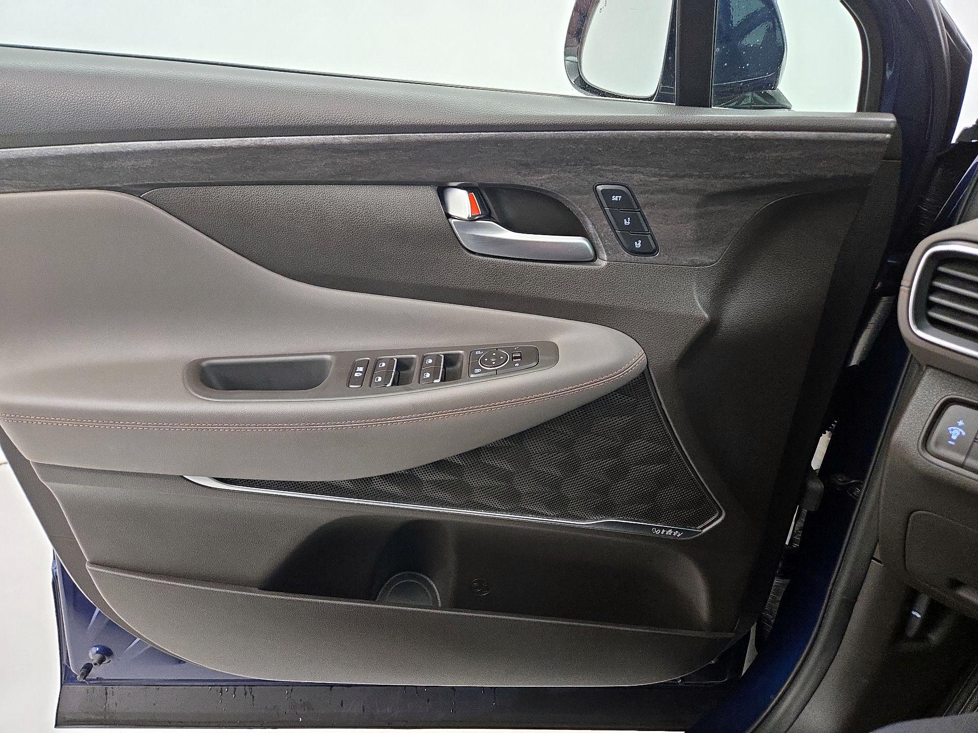 Thumbnail: 2020 Hyundai Santa Fe - 12