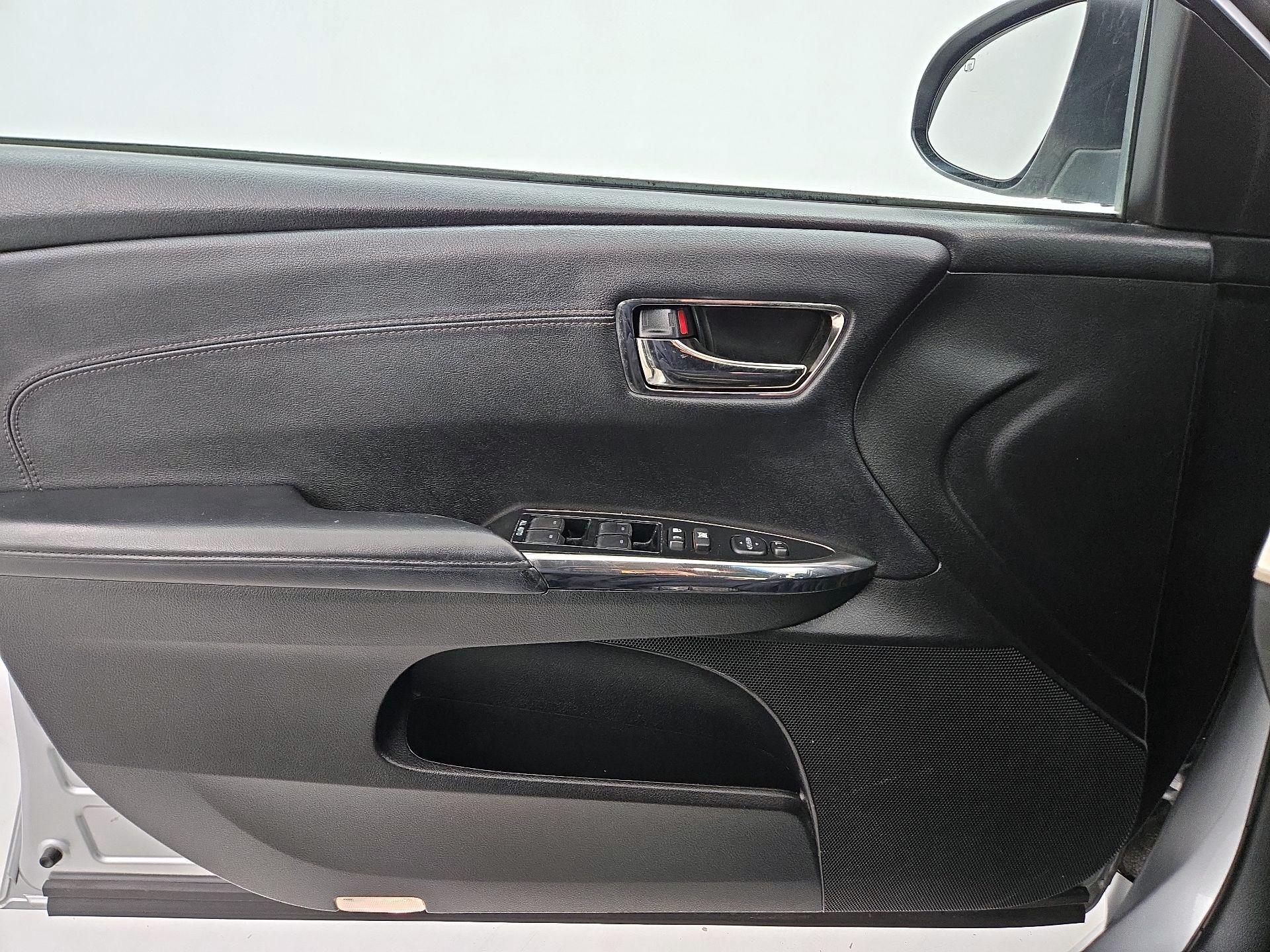 Thumbnail: 2018 Toyota Avalon - 12