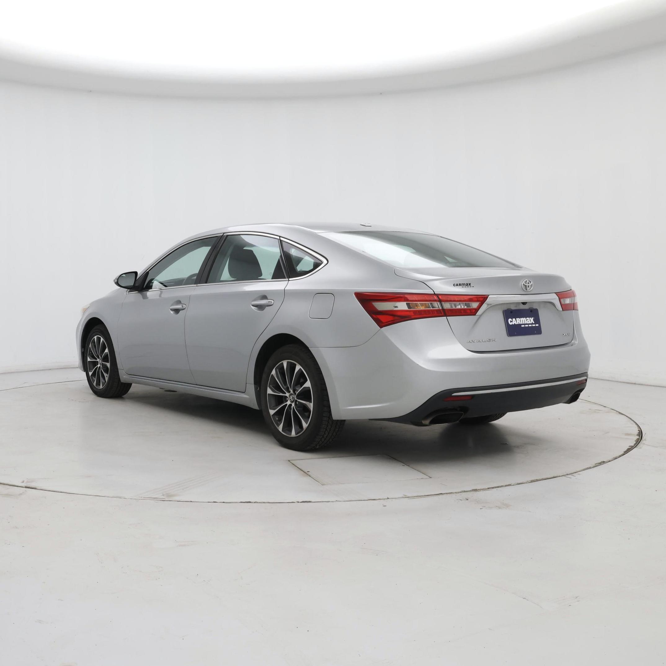 Thumbnail: 2018 Toyota Avalon - 2