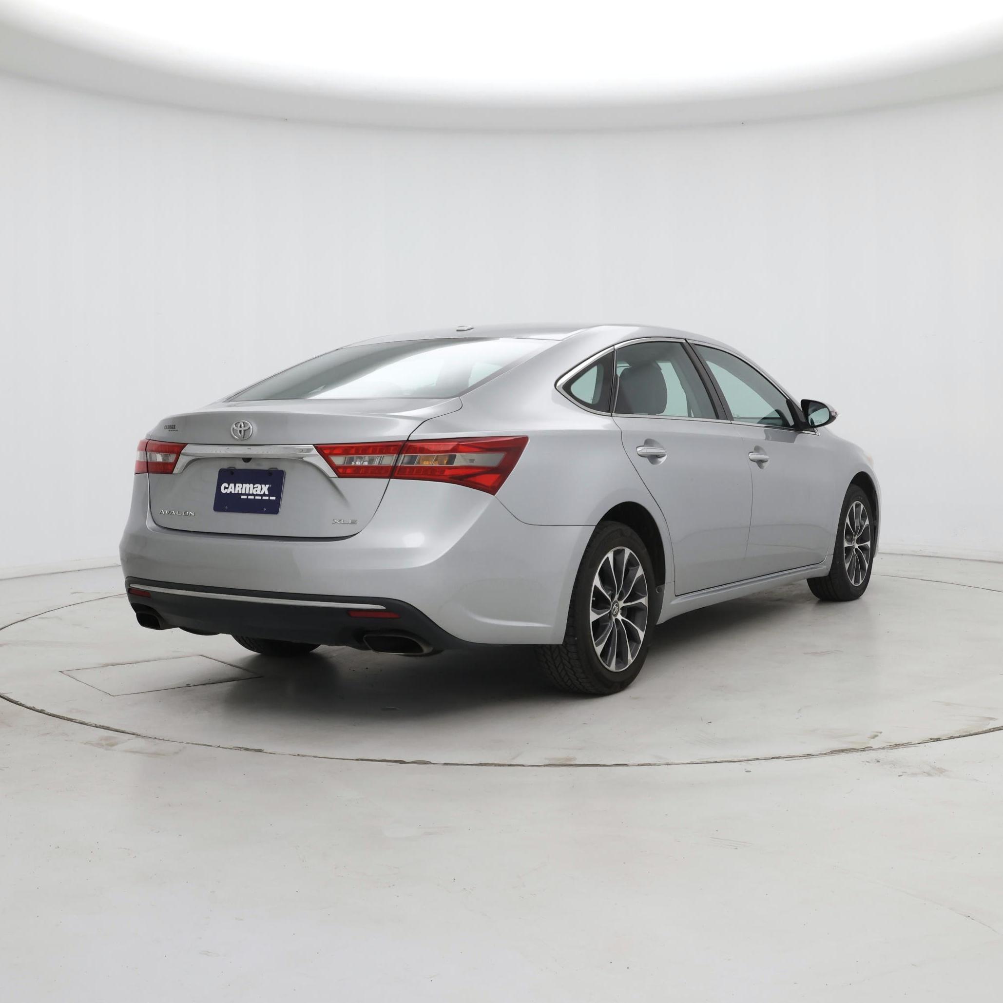 Thumbnail: 2018 Toyota Avalon - 8