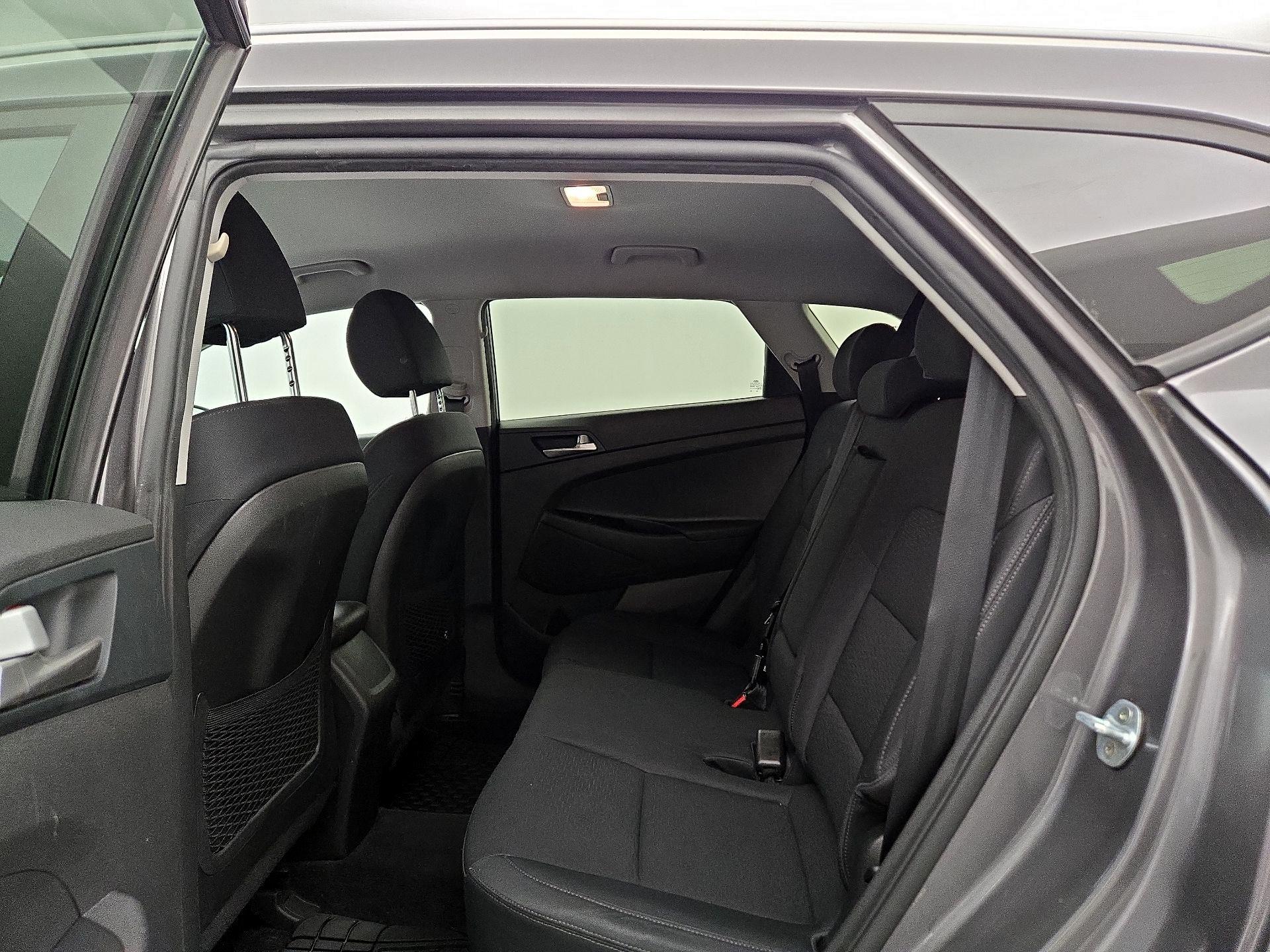 Thumbnail: 2020 Hyundai Tucson - 19