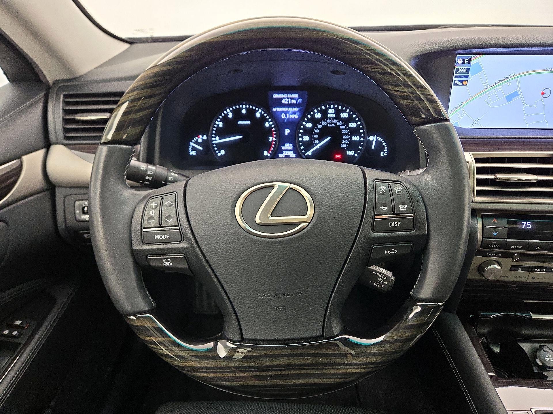 Thumbnail: 2017 Lexus LS - 10