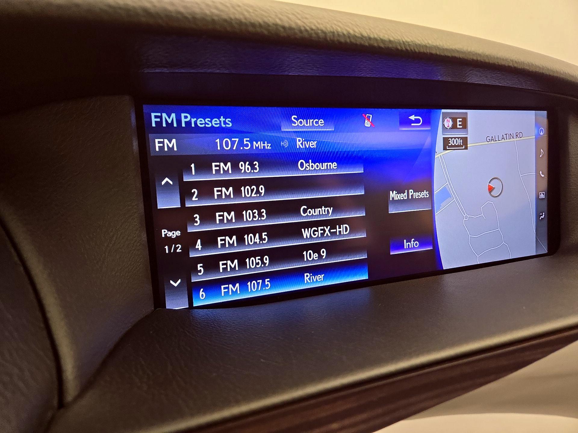 Thumbnail: 2017 Lexus LS - 16