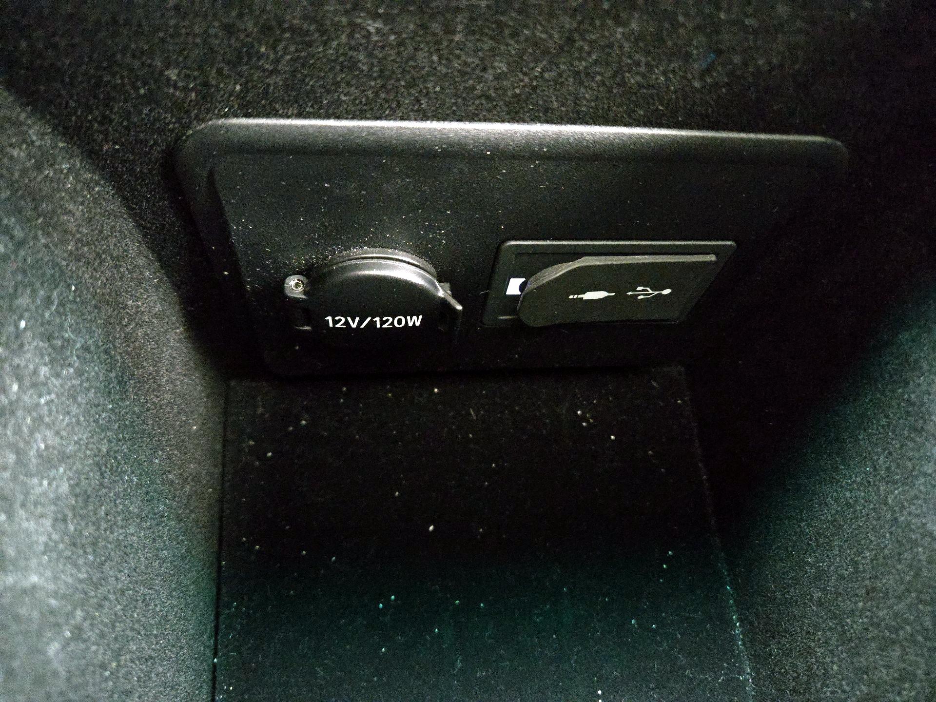 Thumbnail: 2017 Lexus LS - 19