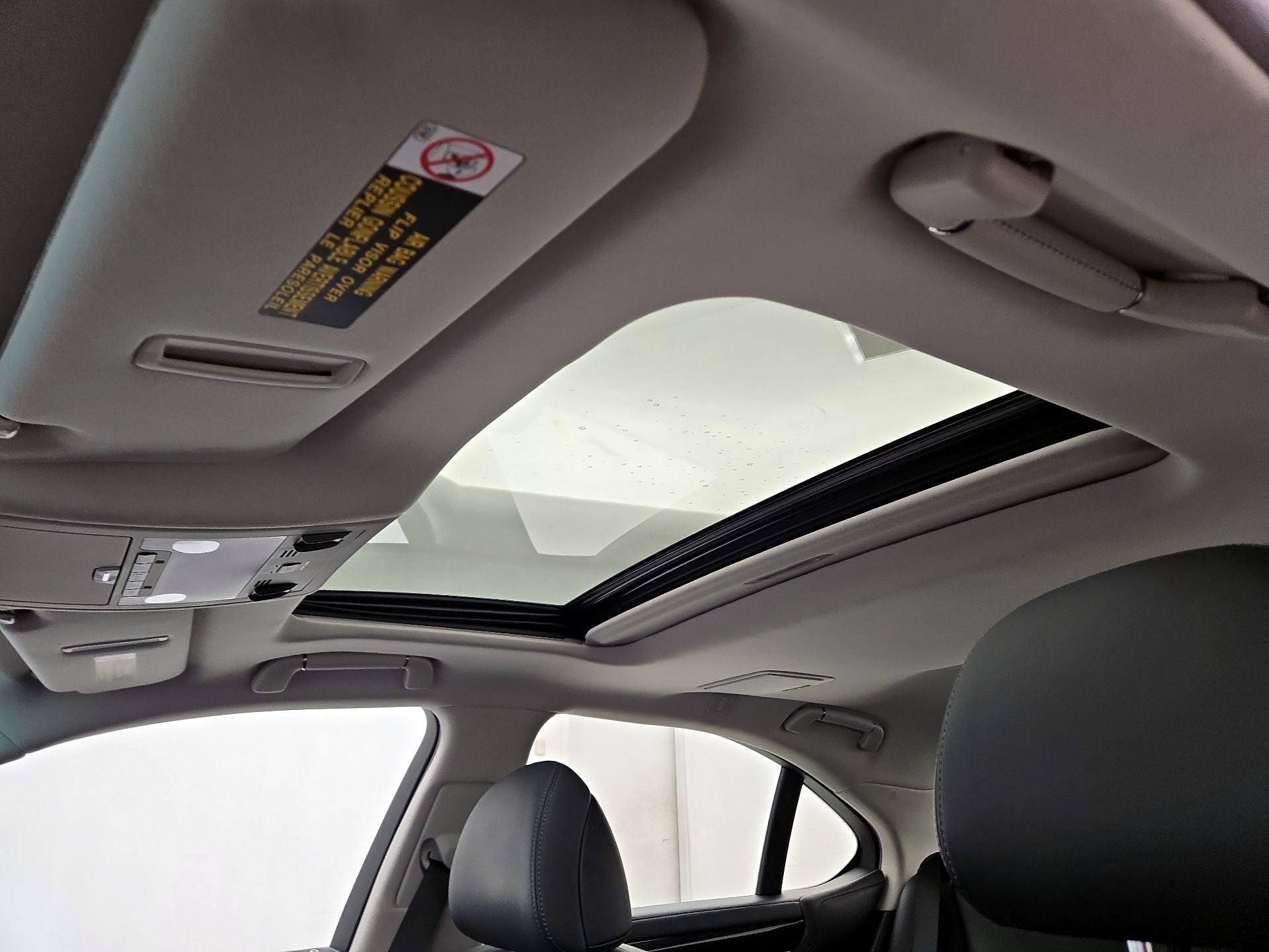 Thumbnail: 2017 Lexus LS - 20