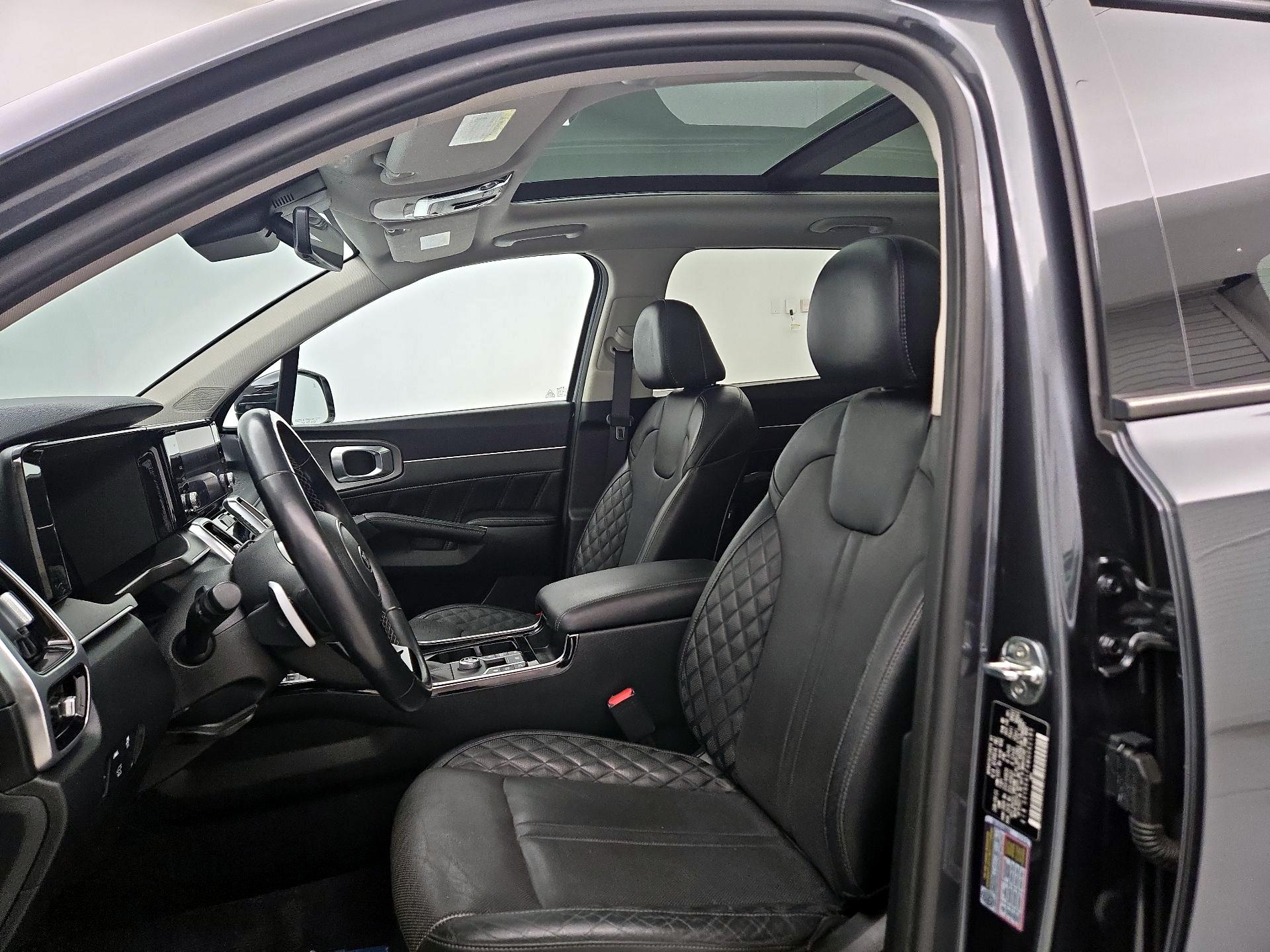 Thumbnail: 2021 Kia Sorento - 11