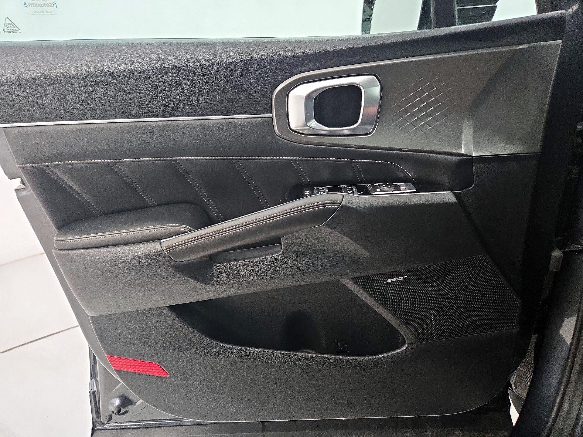 Thumbnail: 2021 Kia Sorento - 12