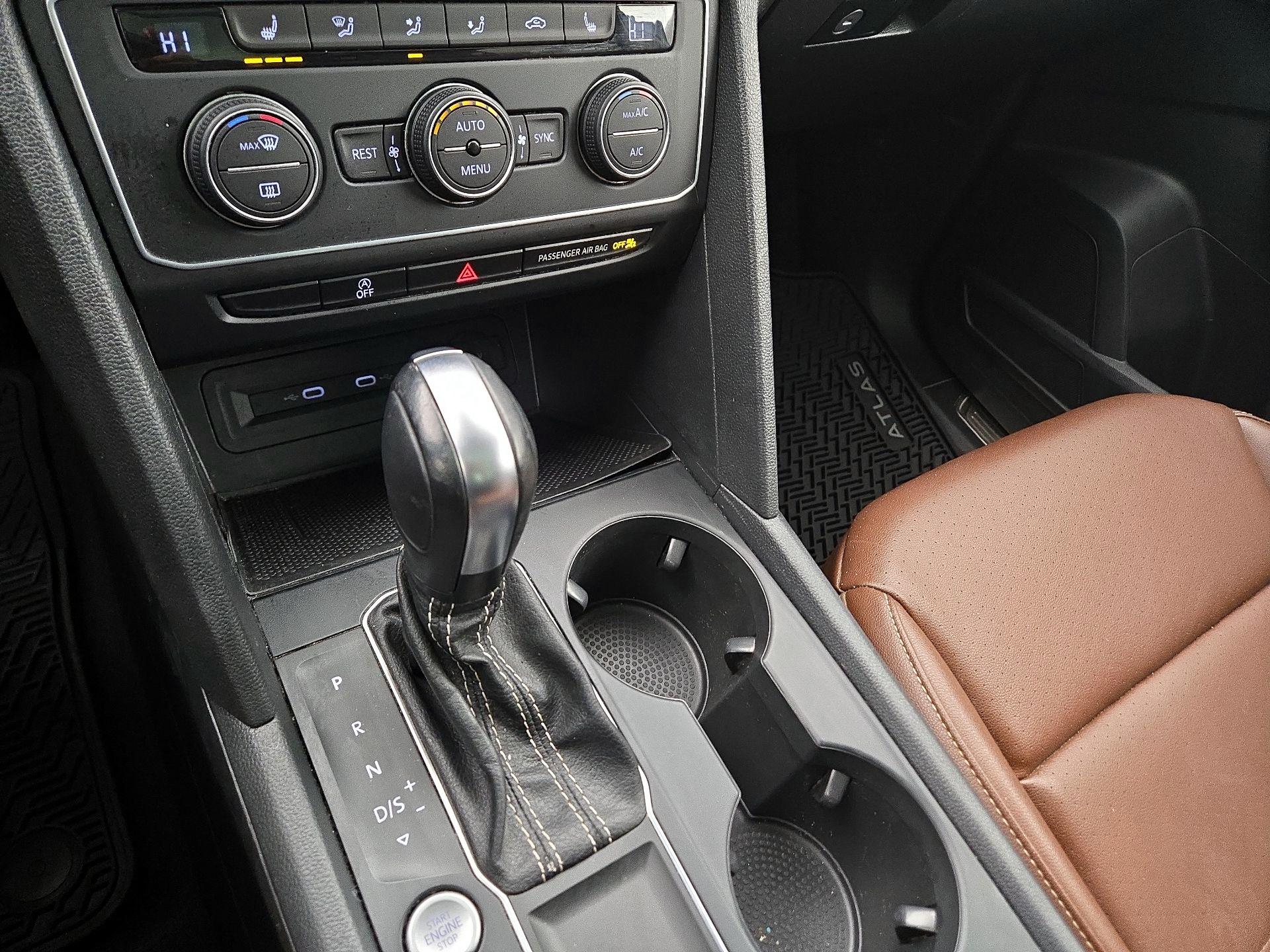 Thumbnail: 2021 Volkswagen Atlas - 17