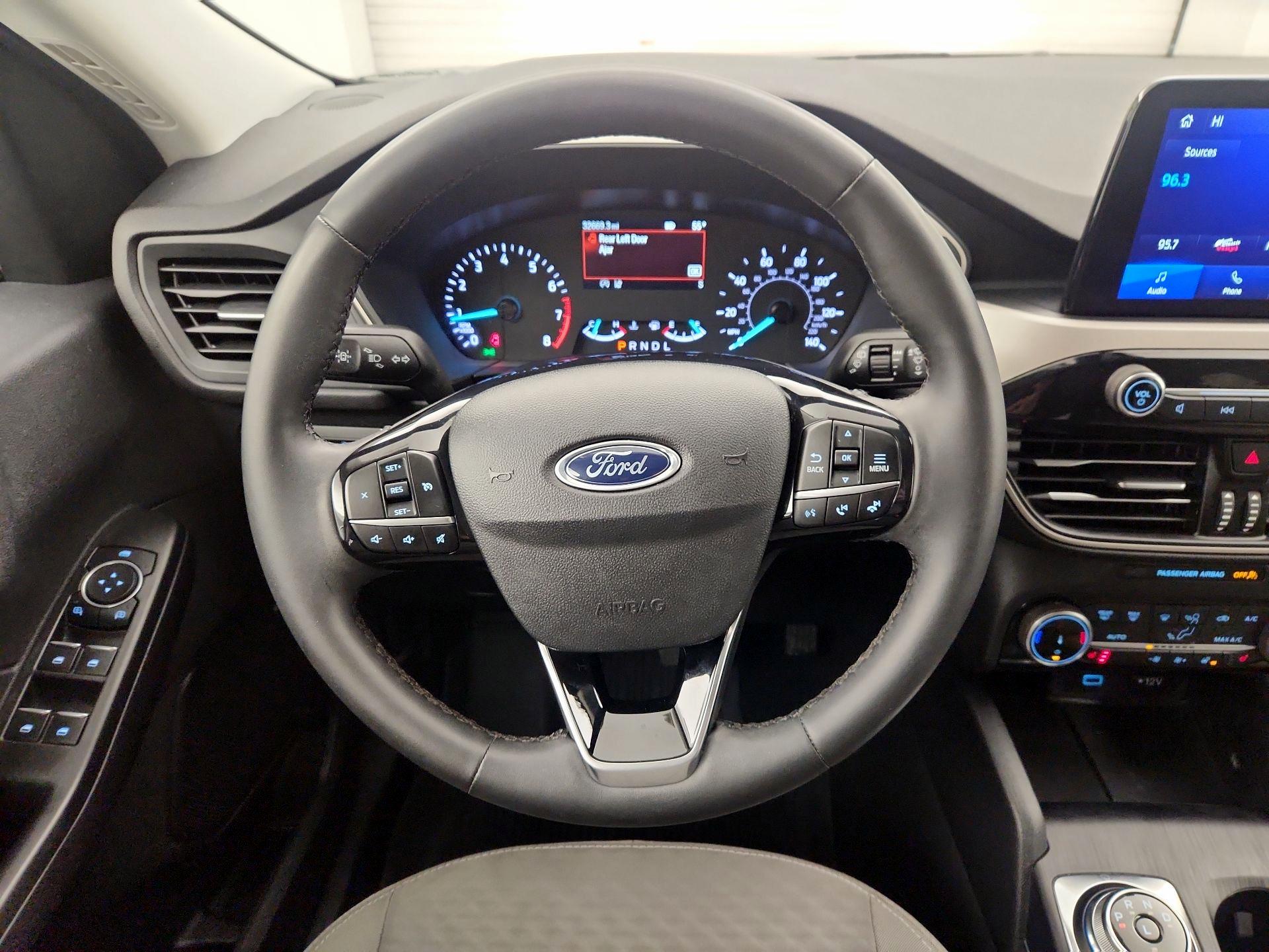 Thumbnail: 2022 Ford Escape - 10