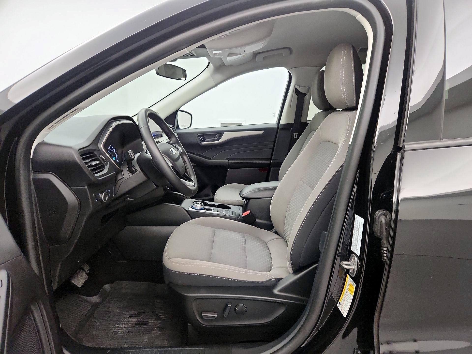 Thumbnail: 2022 Ford Escape - 11