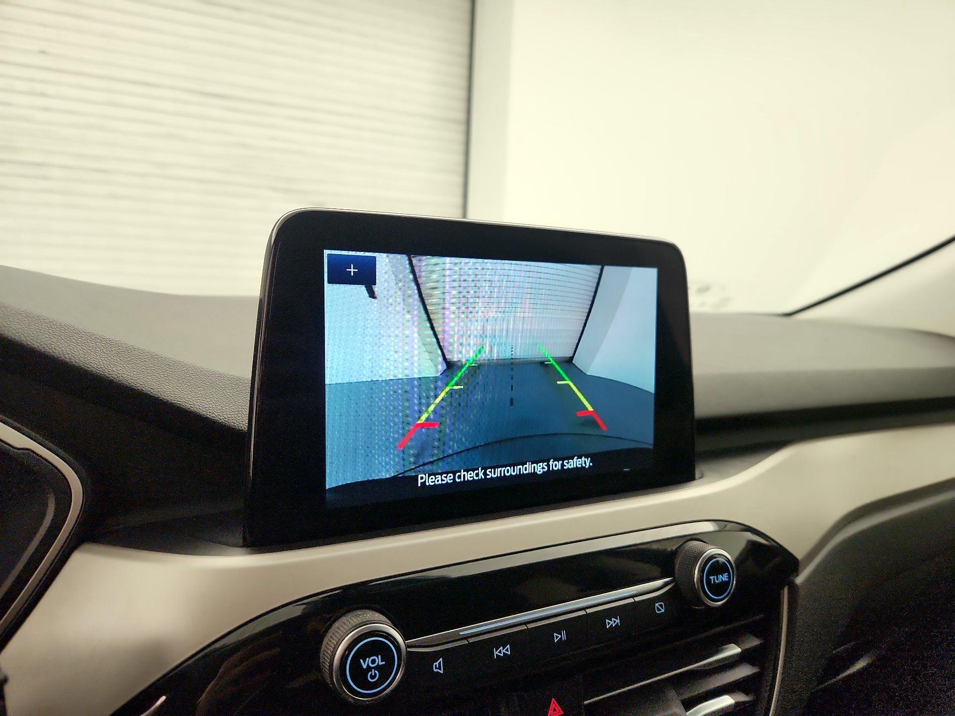 Thumbnail: 2022 Ford Escape - 14