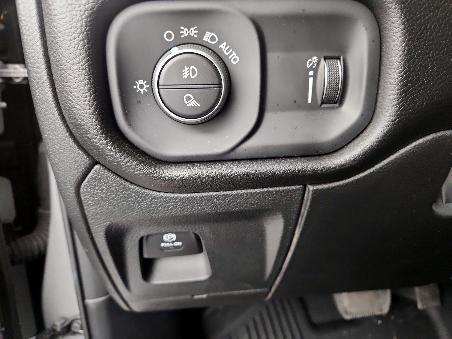 Thumbnail: 2024 RAM 1500 - 13