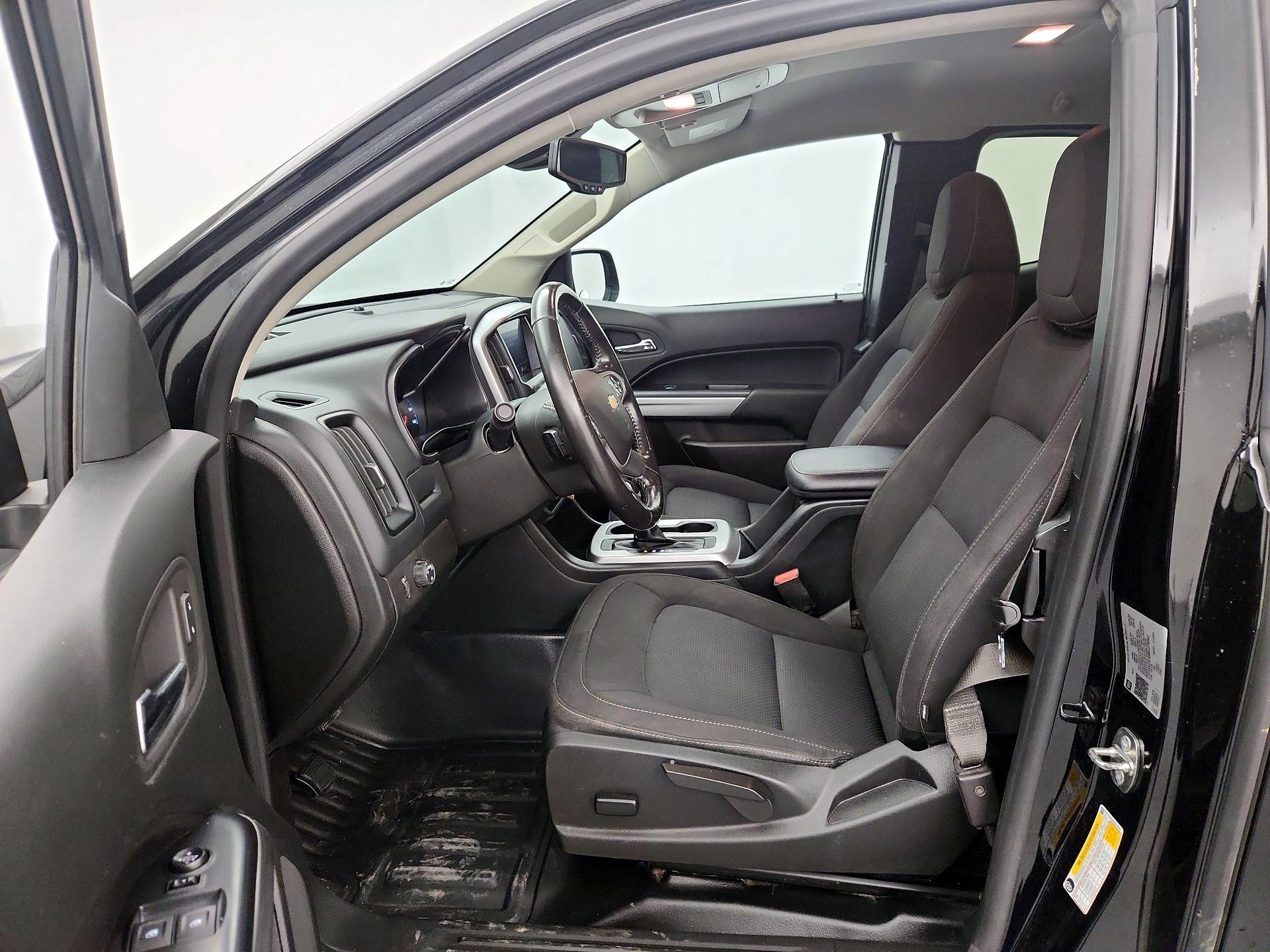 Thumbnail: 2022 Chevrolet Colorado - 11