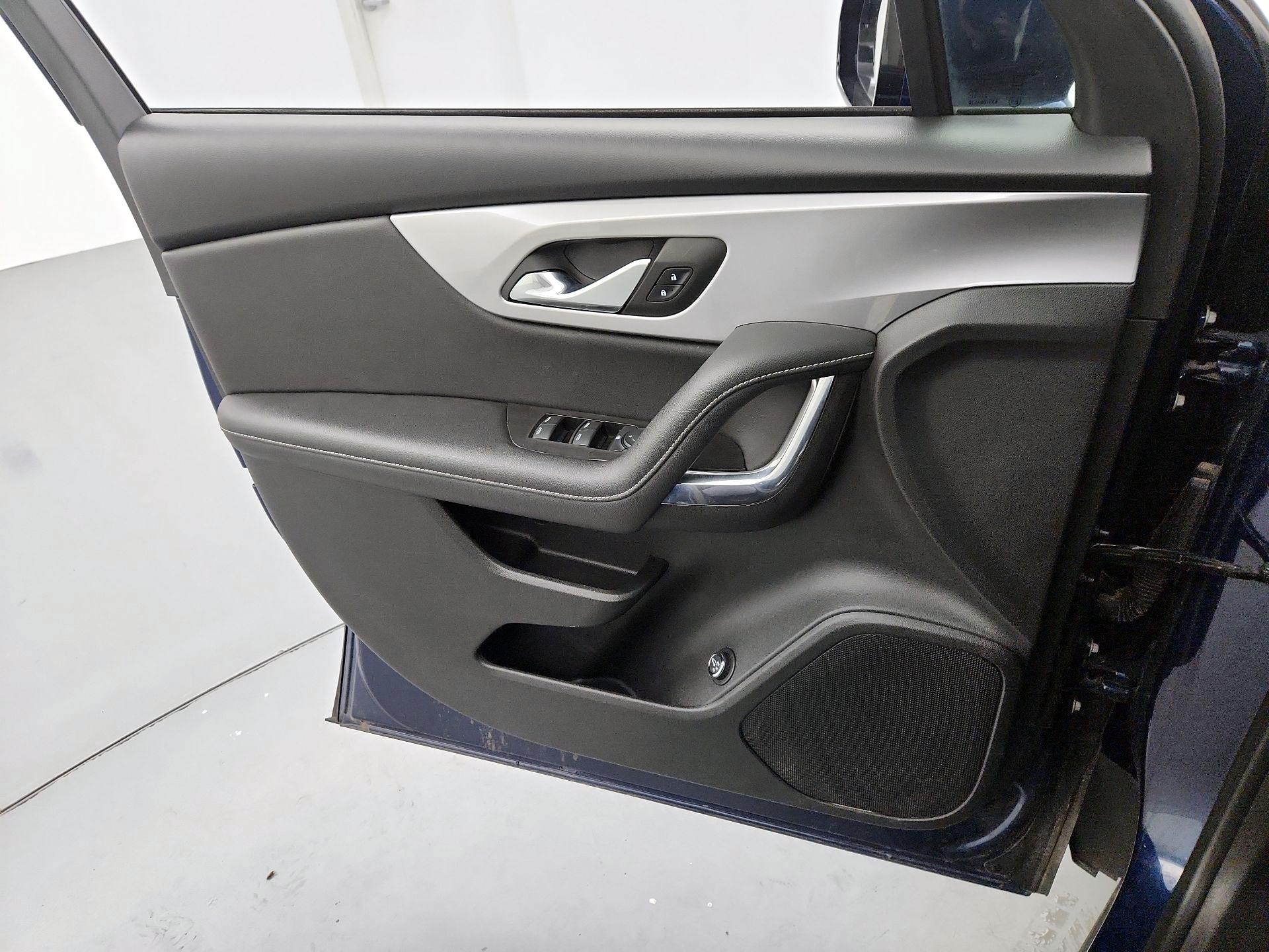 Thumbnail: 2023 Chevrolet Blazer - 12