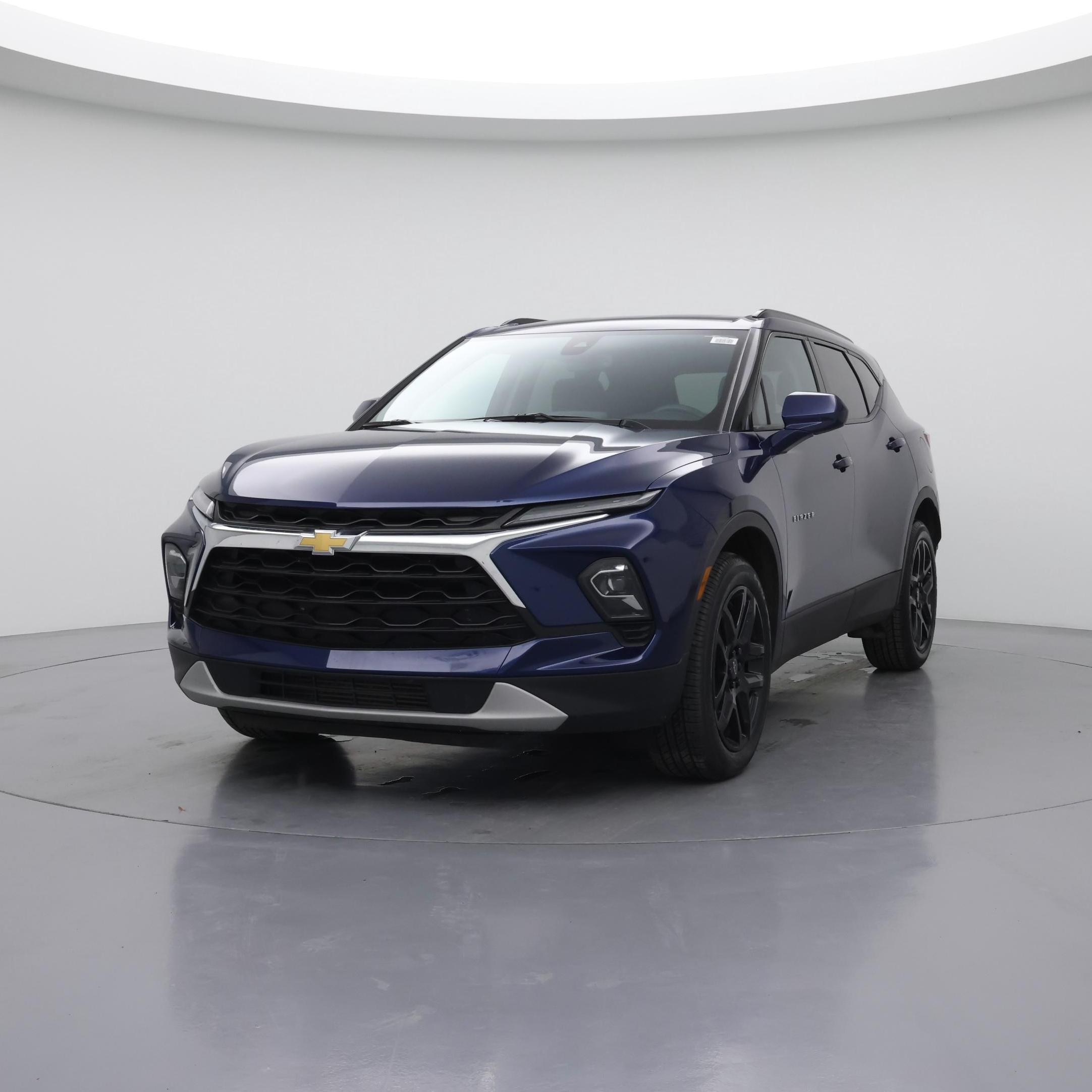 Thumbnail: 2023 Chevrolet Blazer - 4