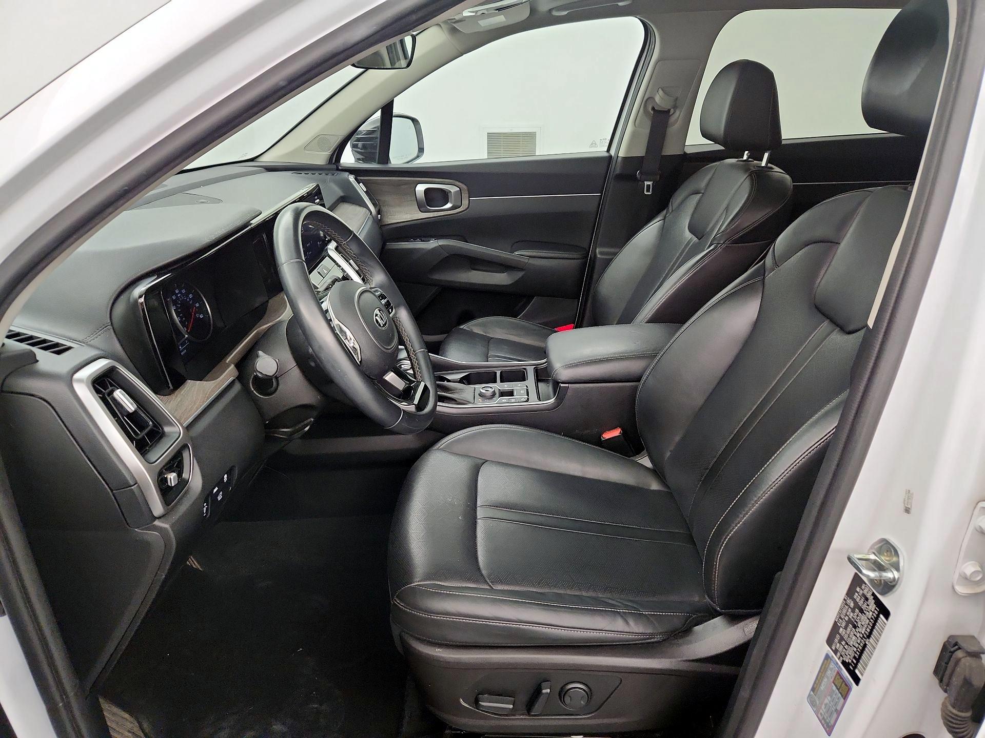 Thumbnail: 2021 Kia Sorento - 11