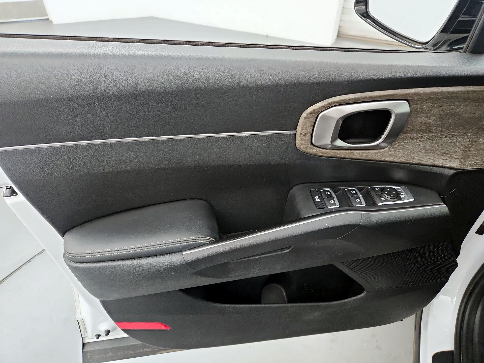 Thumbnail: 2021 Kia Sorento - 12