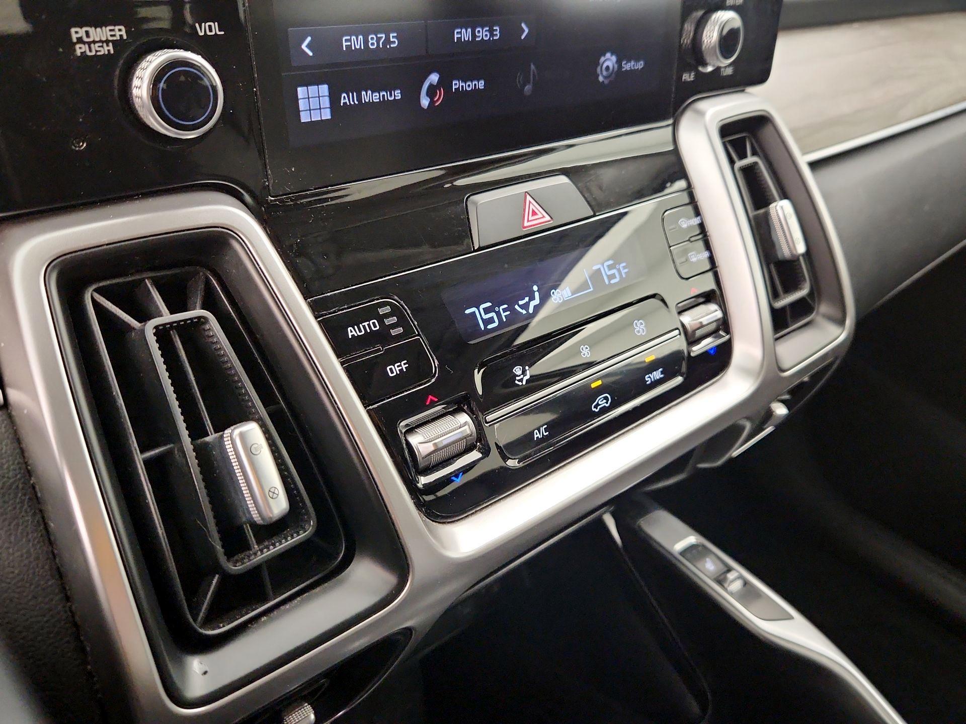 Thumbnail: 2021 Kia Sorento - 16