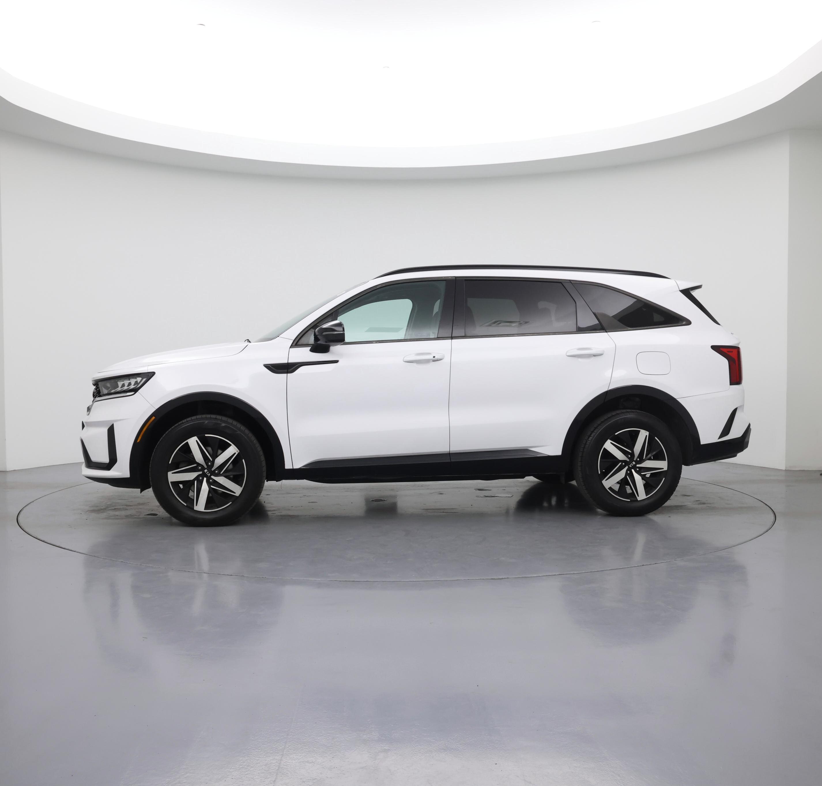 Thumbnail: 2021 Kia Sorento - 3