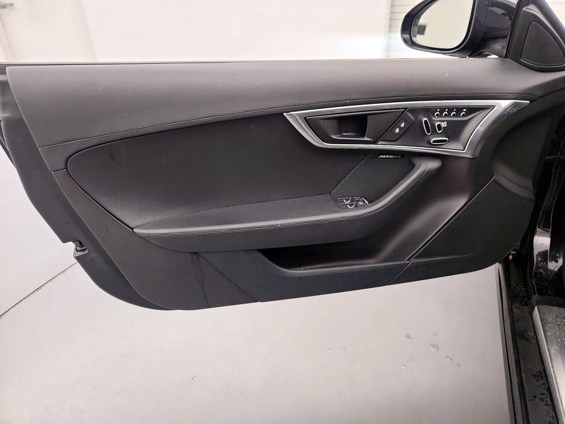 Thumbnail: 2021 Jaguar F-Type - 12