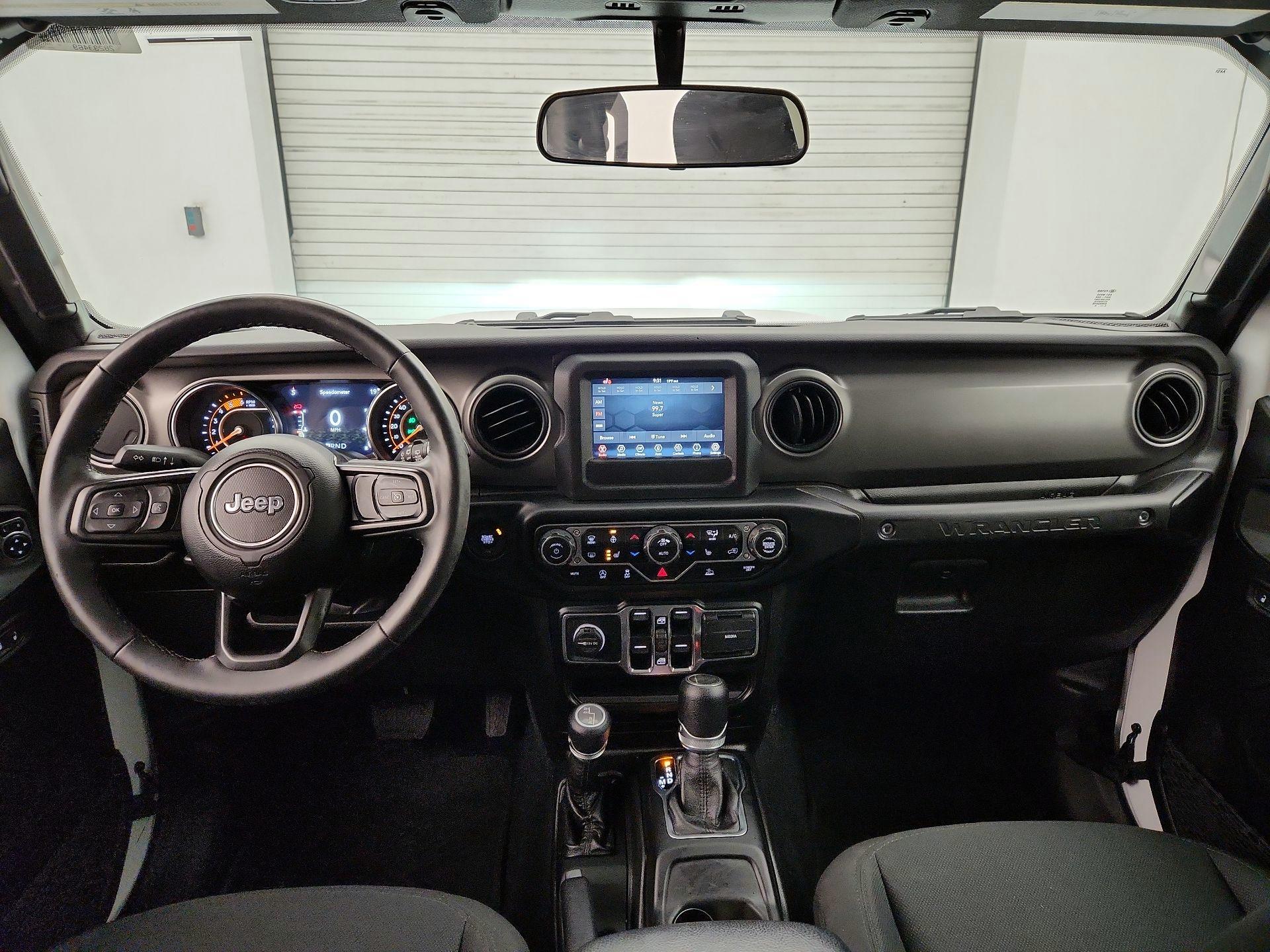 Thumbnail: 2022 Jeep Wrangler - 9