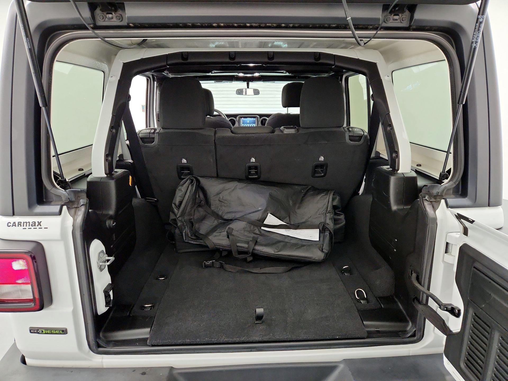 Thumbnail: 2022 Jeep Wrangler - 20