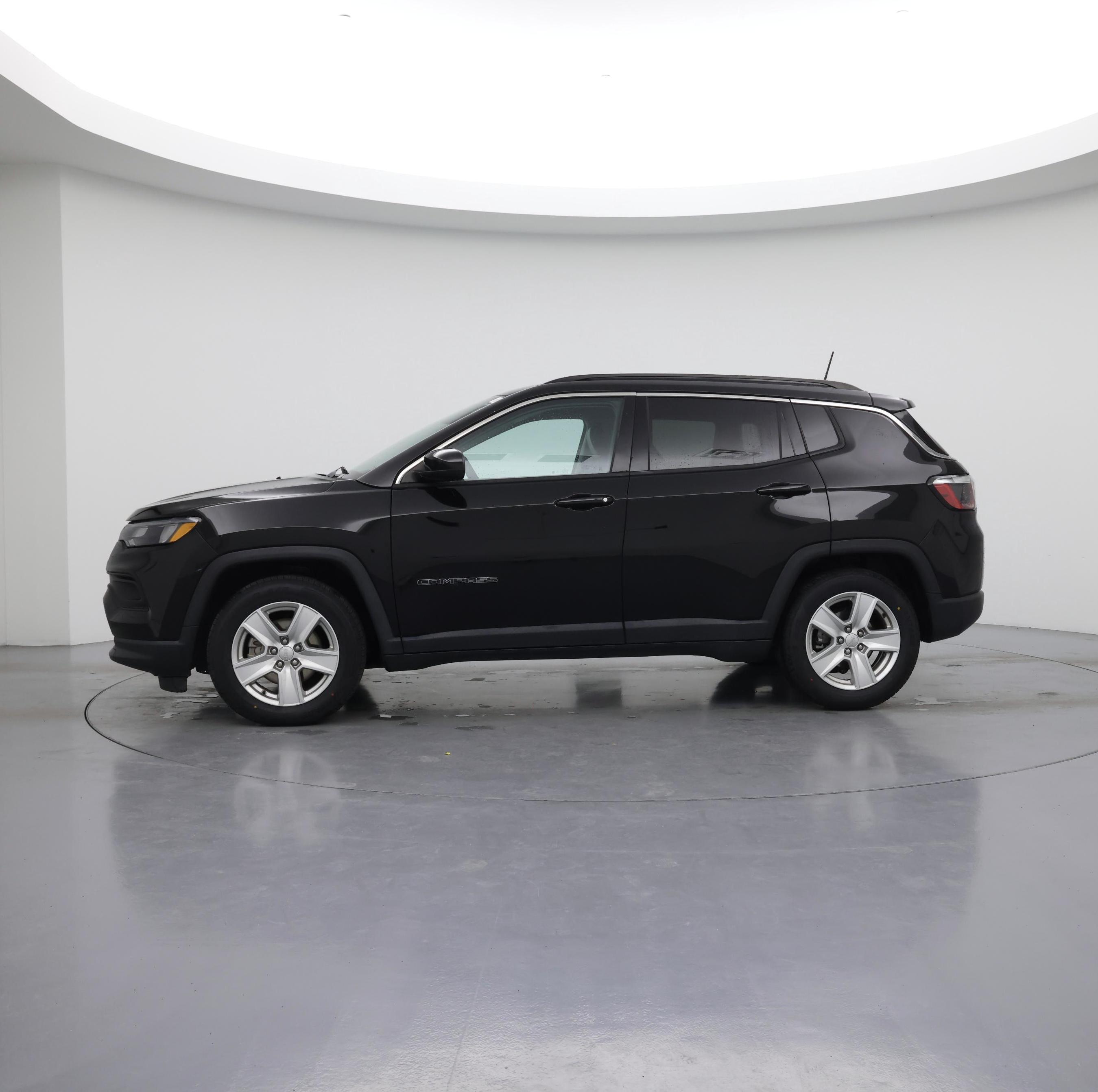 Thumbnail: 2022 Jeep Compass - 3