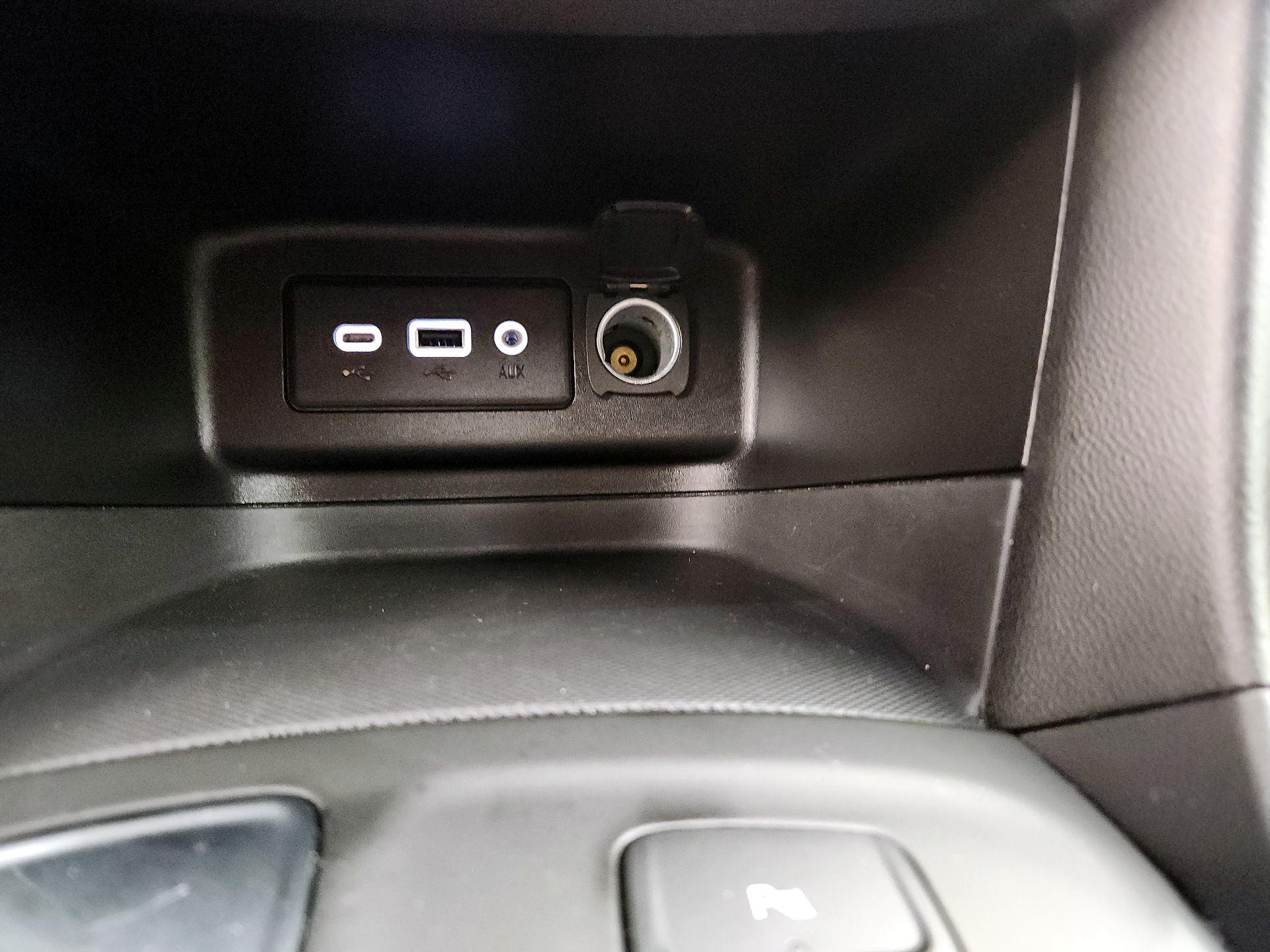 Thumbnail: 2022 Chevrolet Equinox - 18