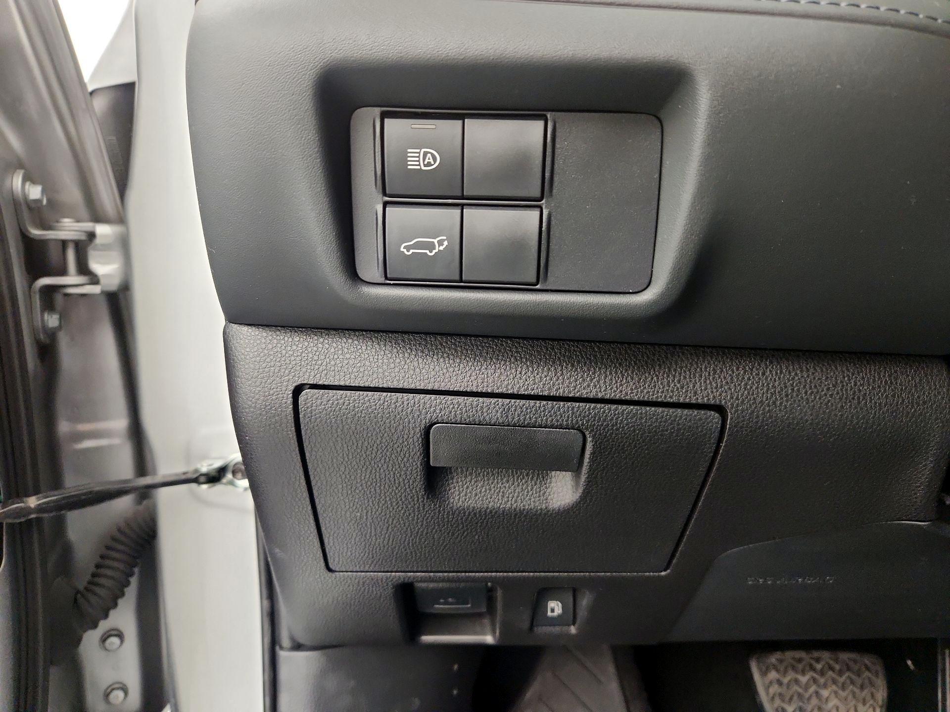 Thumbnail: 2021 Toyota Highlander - 13