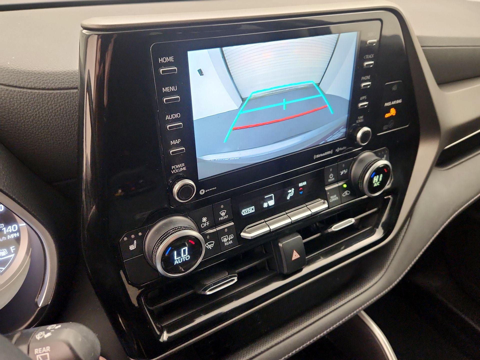 Thumbnail: 2021 Toyota Highlander - 14