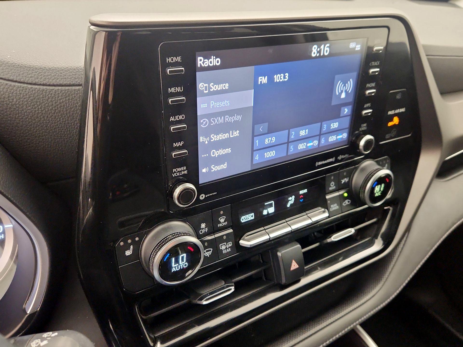 Thumbnail: 2021 Toyota Highlander - 15