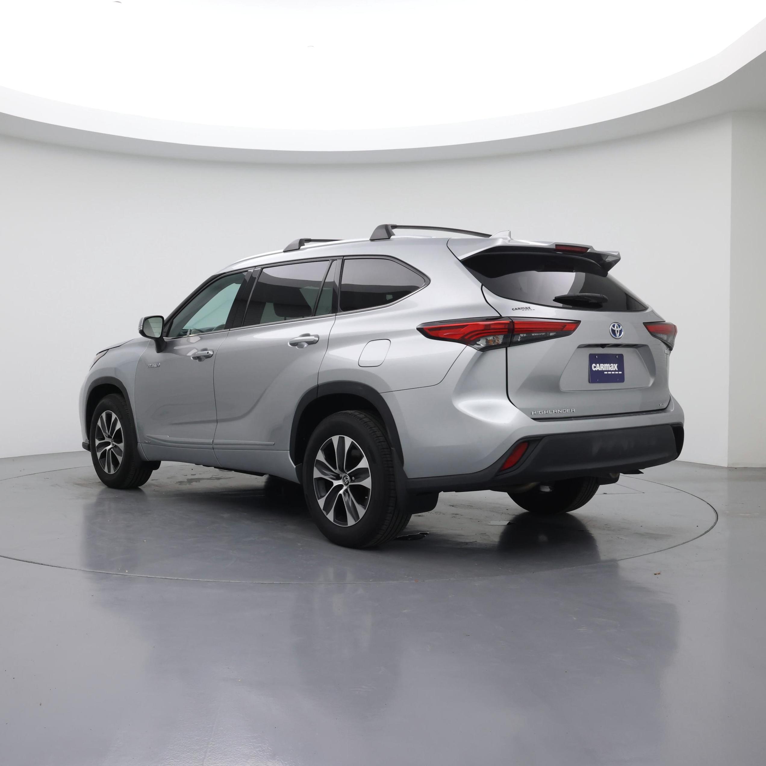 Thumbnail: 2021 Toyota Highlander - 2