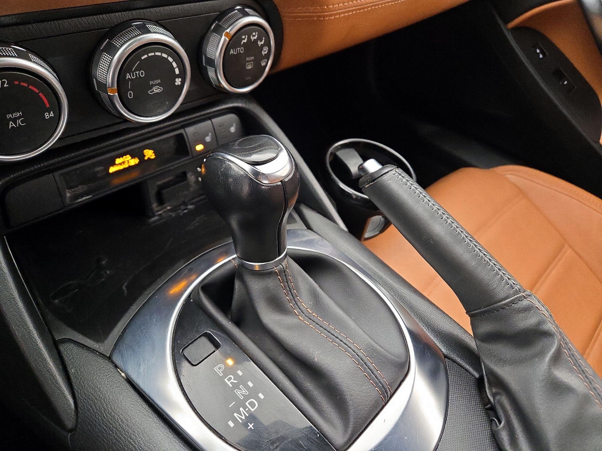 Thumbnail: 2017 Fiat 124 Spider - 17