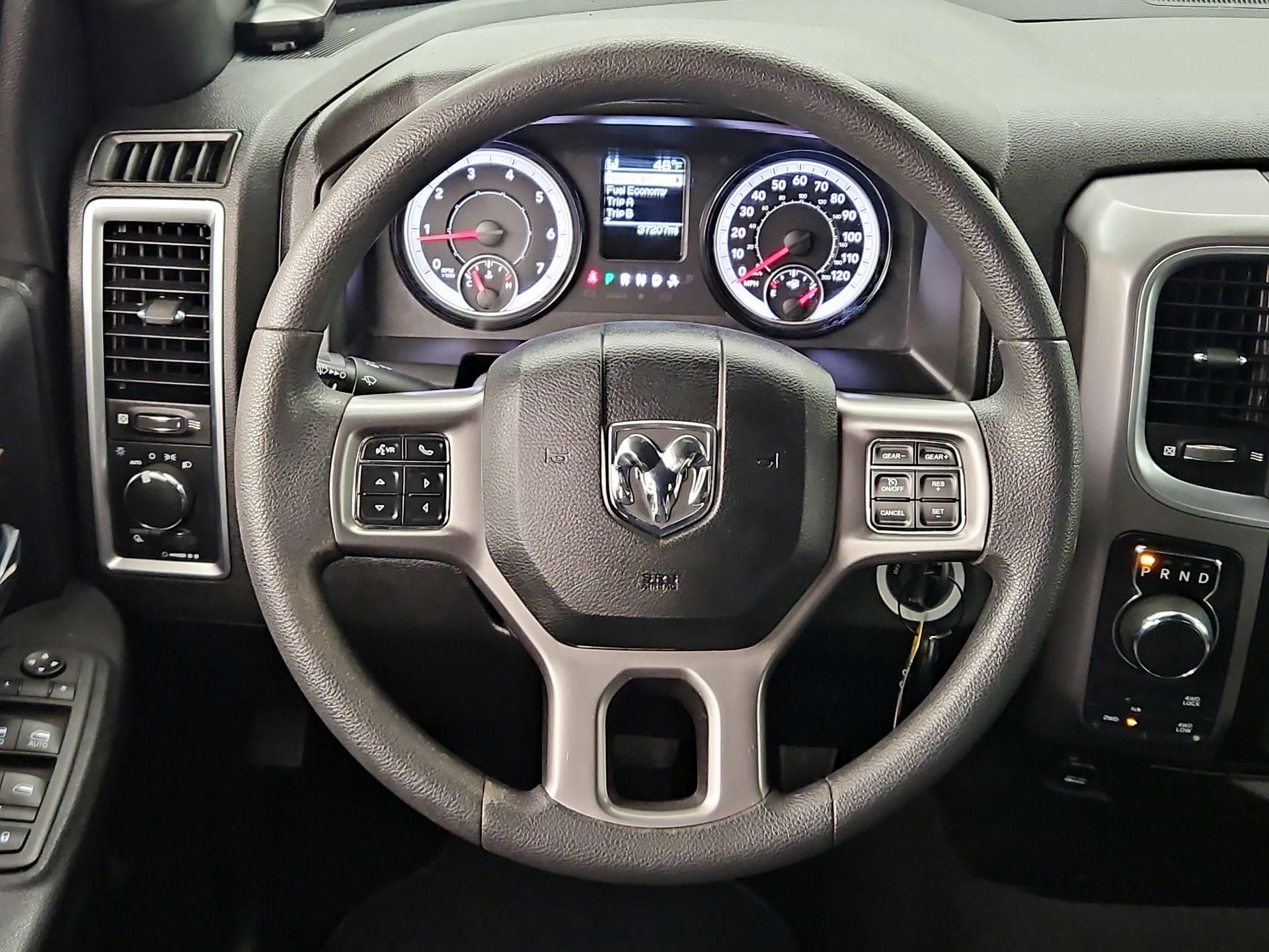 Thumbnail: 2022 RAM 1500 Classic - 10