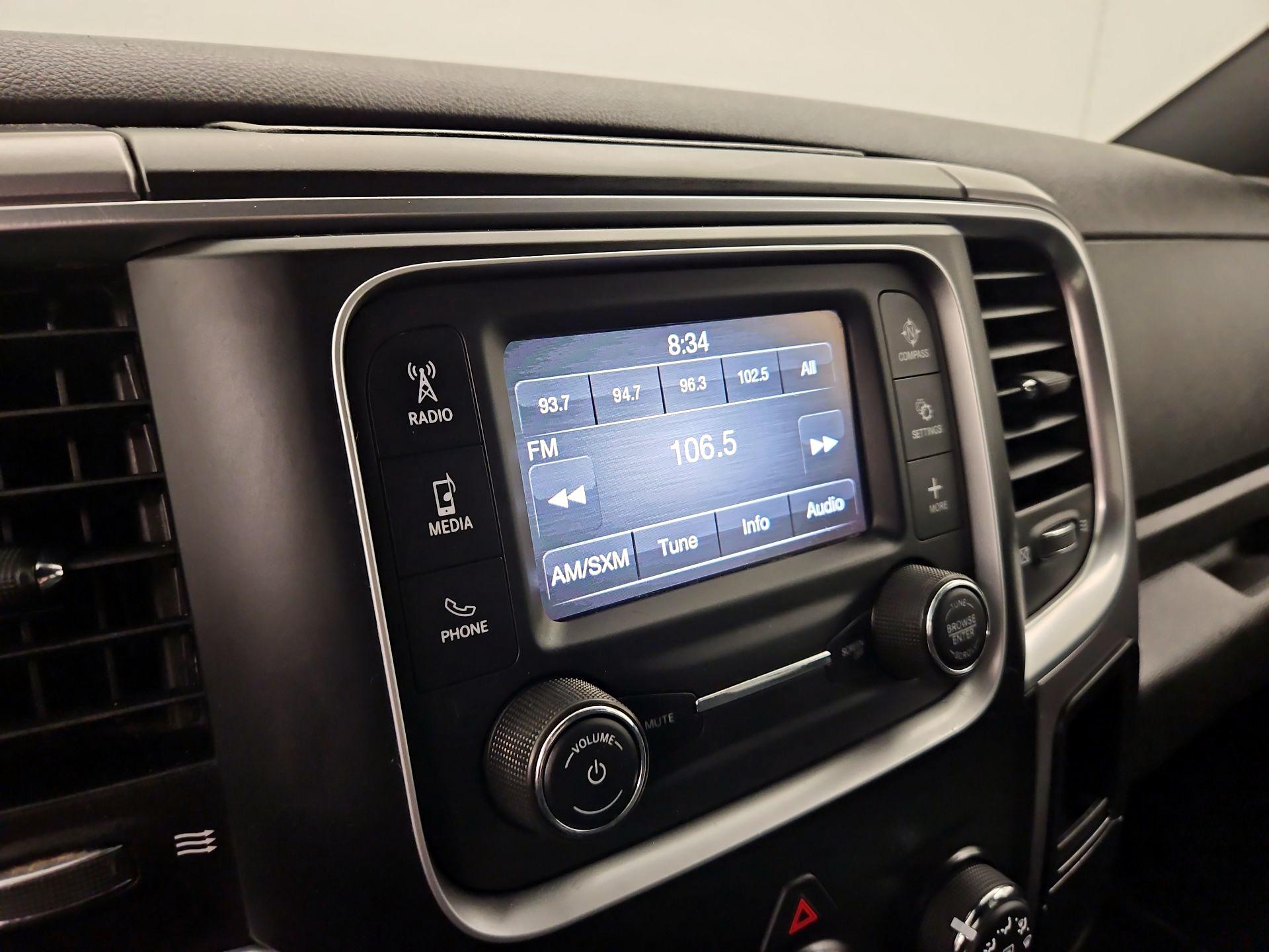 Thumbnail: 2022 RAM 1500 Classic - 15
