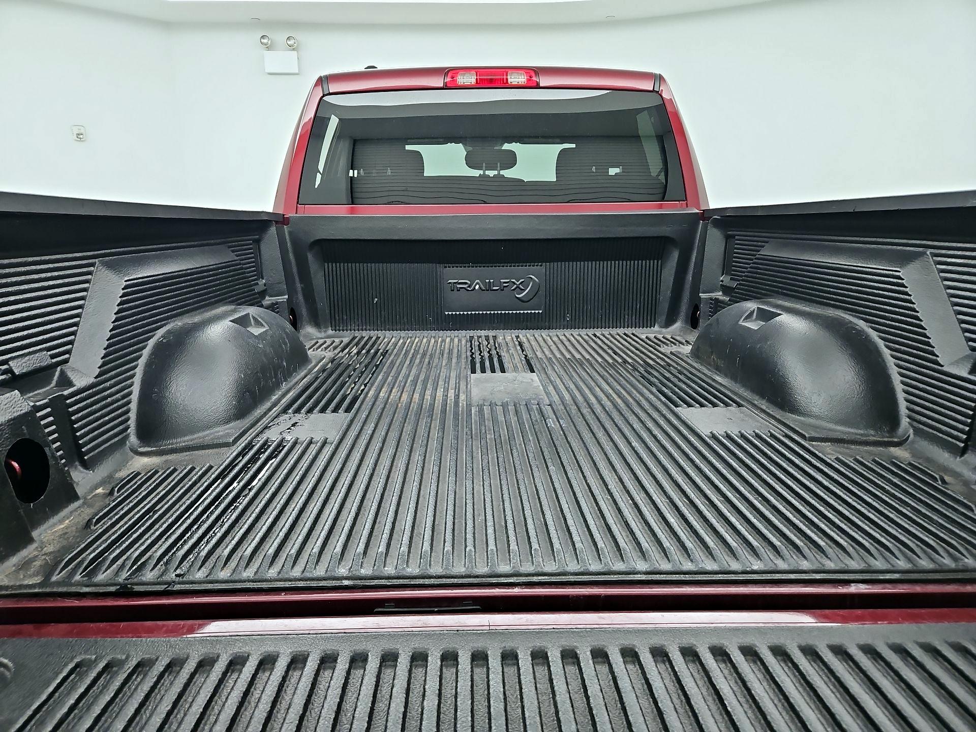 Thumbnail: 2022 RAM 1500 Classic - 20